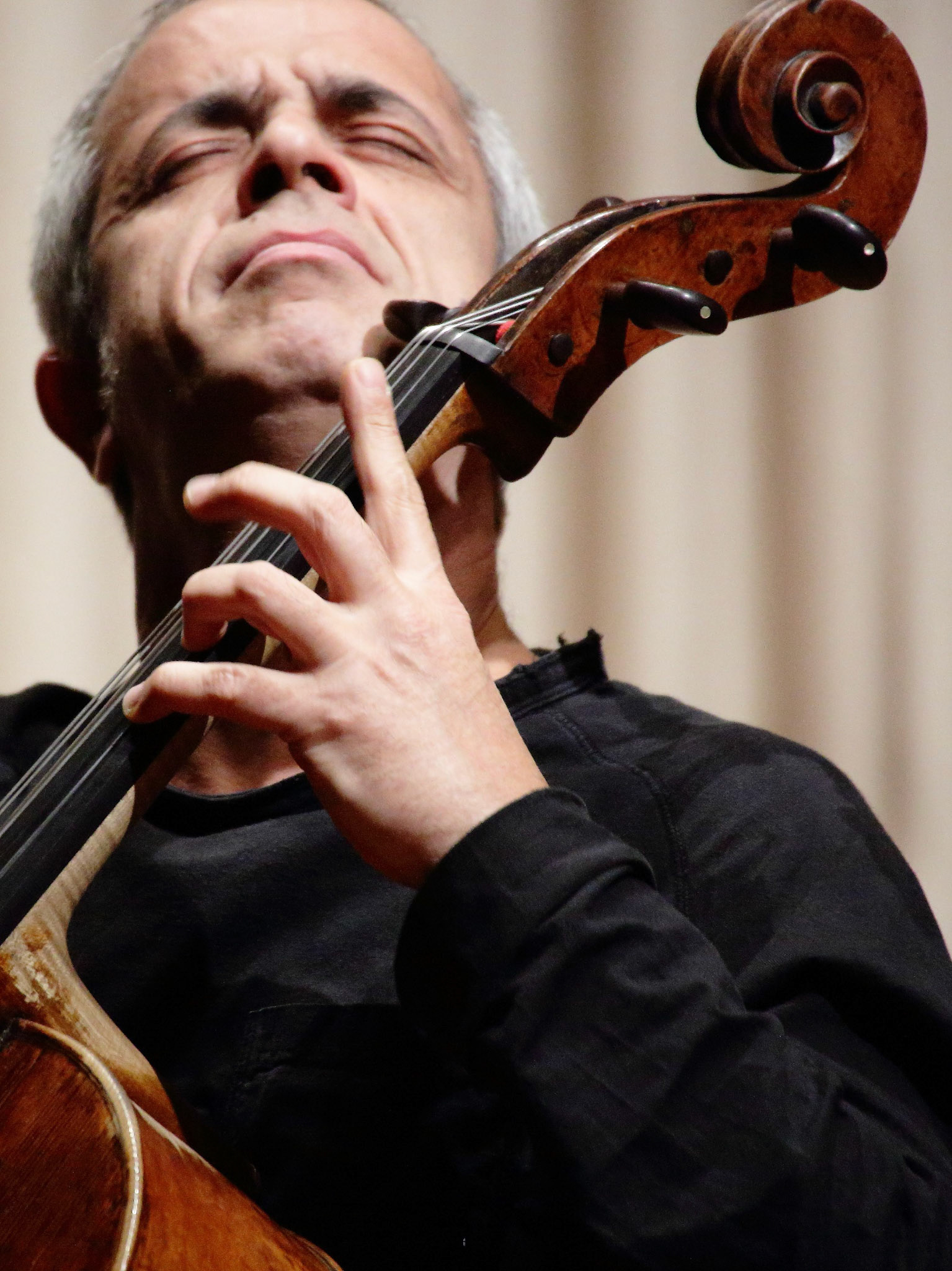Giovanni Sollima. Violoncellista