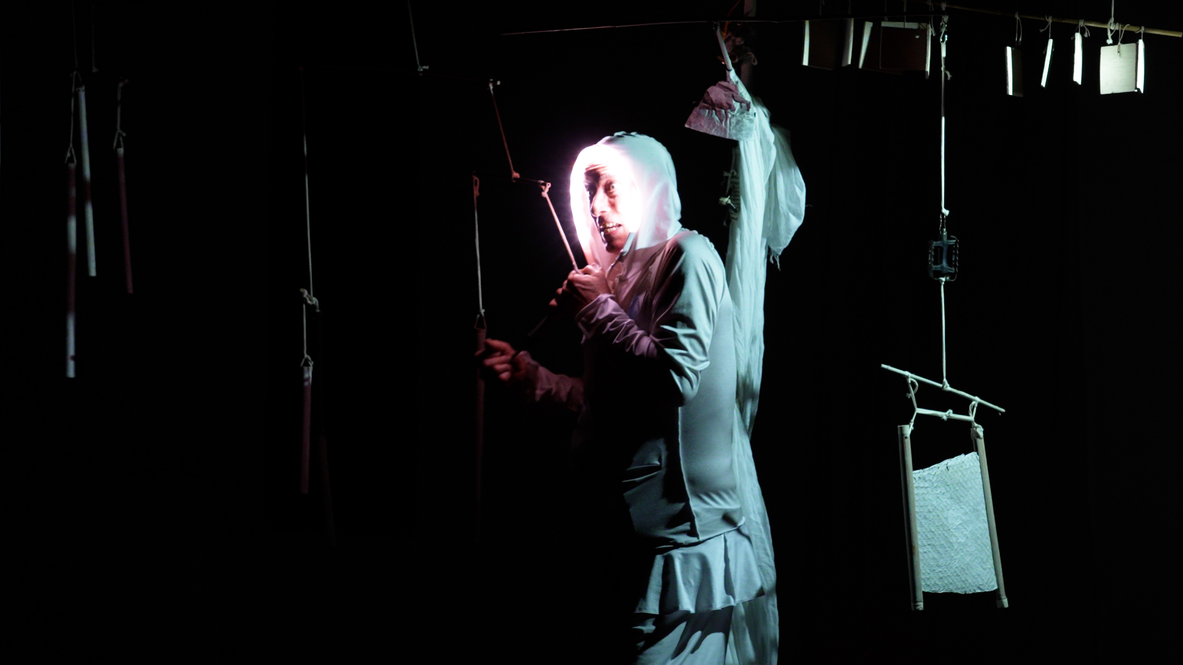 Matthew Crosby in Corporare, screenshot of cinematography by Cobie Orger