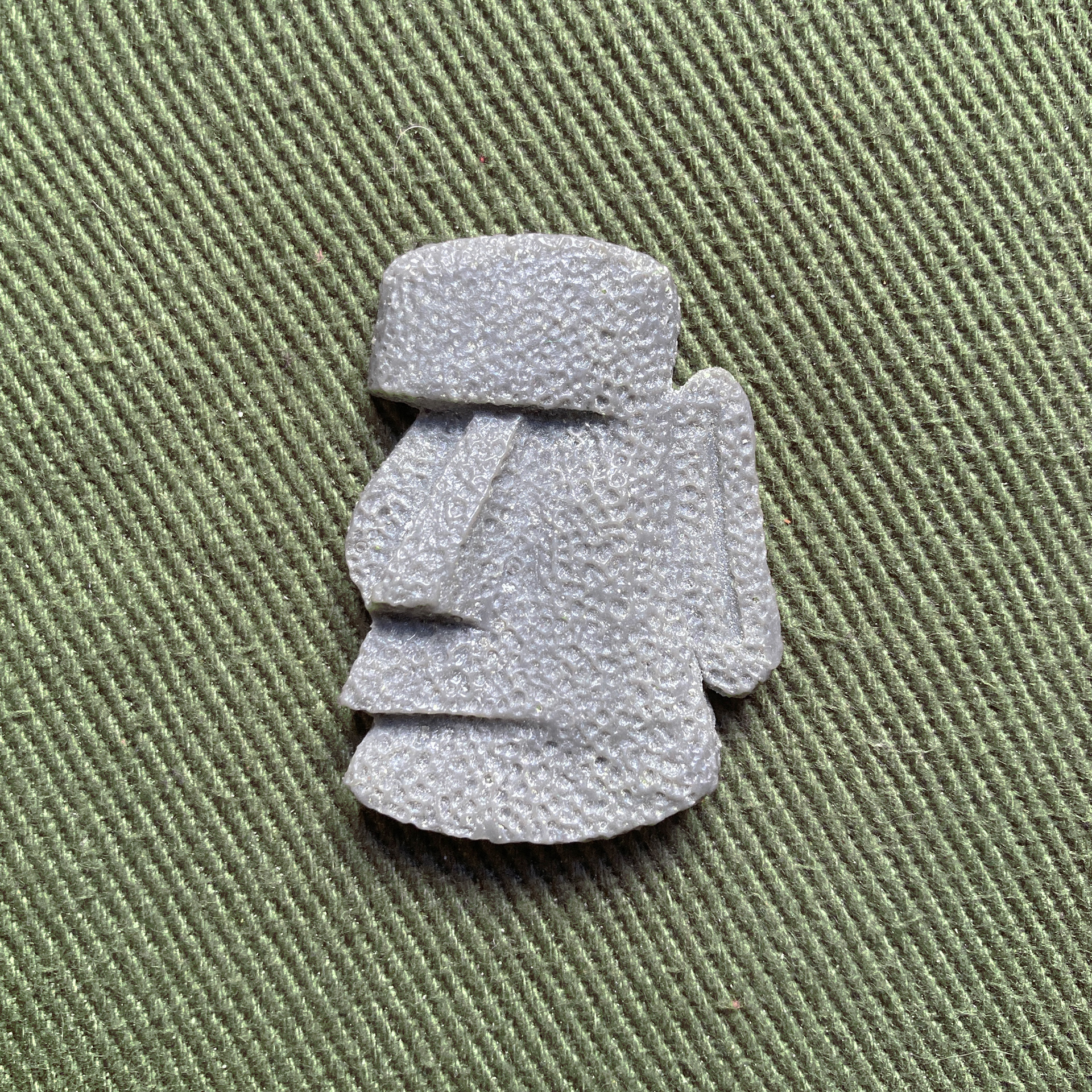 TIKI hand sculpted, casted and painted resin broochs (2021)