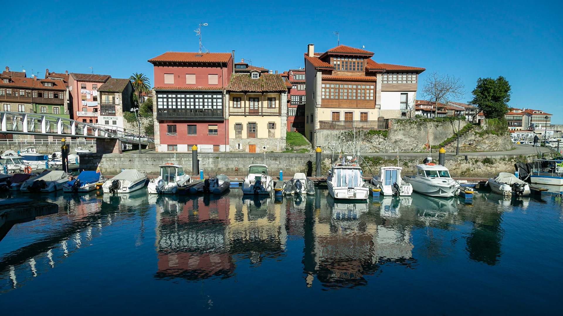 Puerto de Llanes