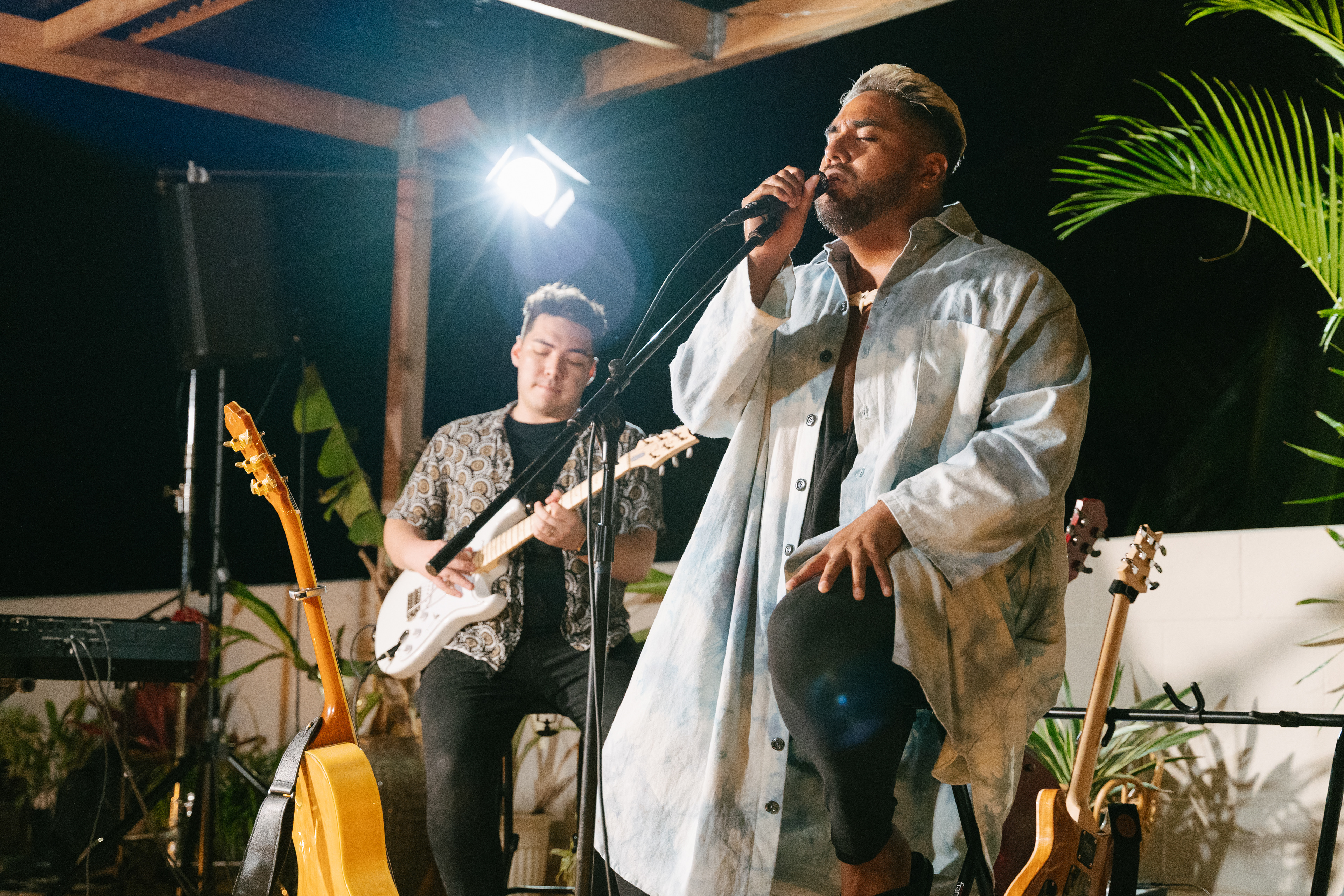 Izik @ SofarSounds Honolulu