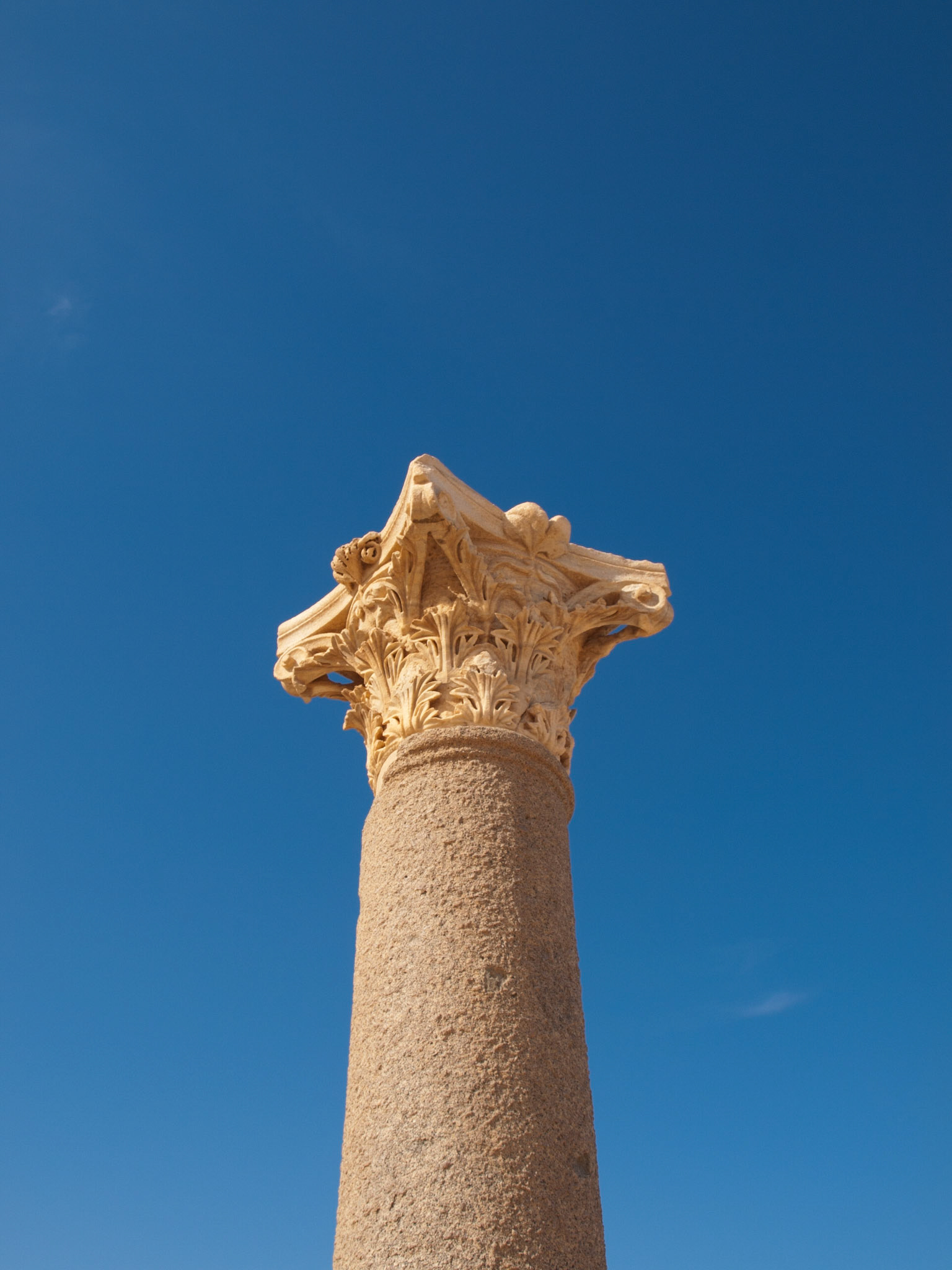 Roman ruins of Sabratha column chapiter Corinthian style