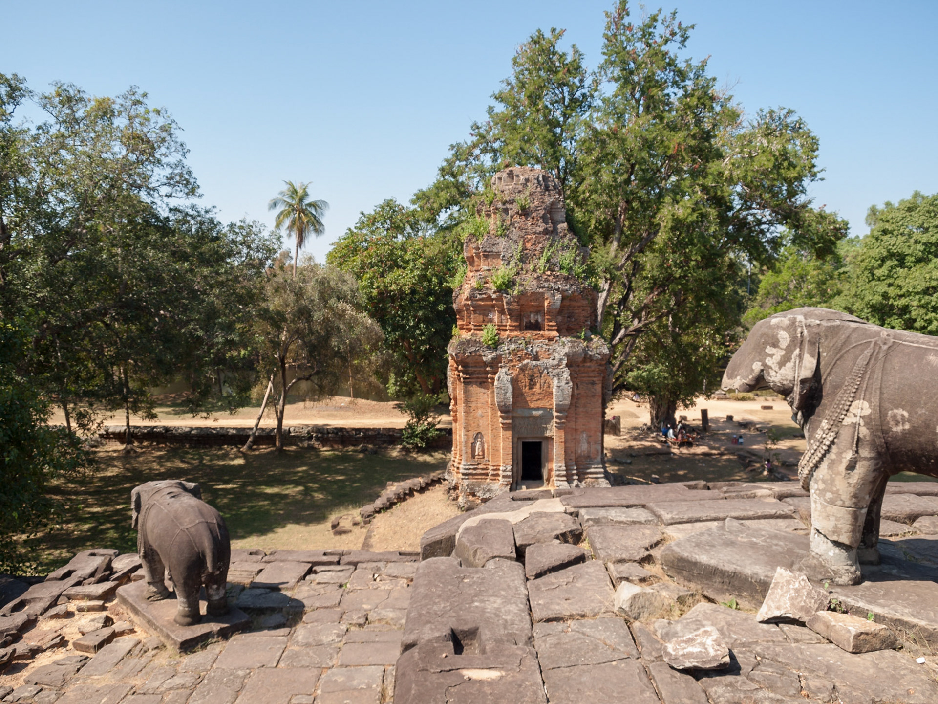 Bakong, Siem Reap, Cambodia - Build by Indravarman I and dedicated to Shiva. It reoresents Mt Meru