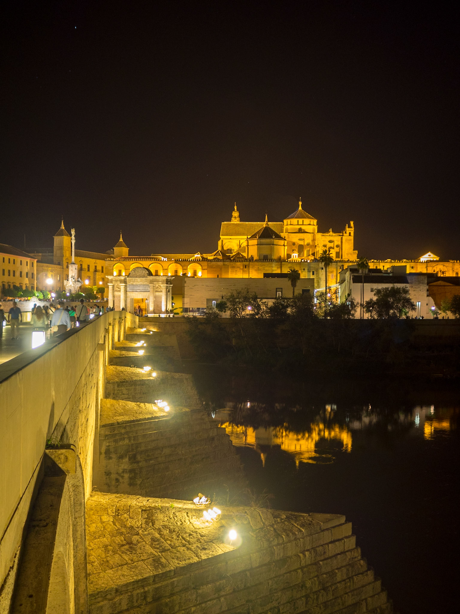 Cordoba Roman bridge at night