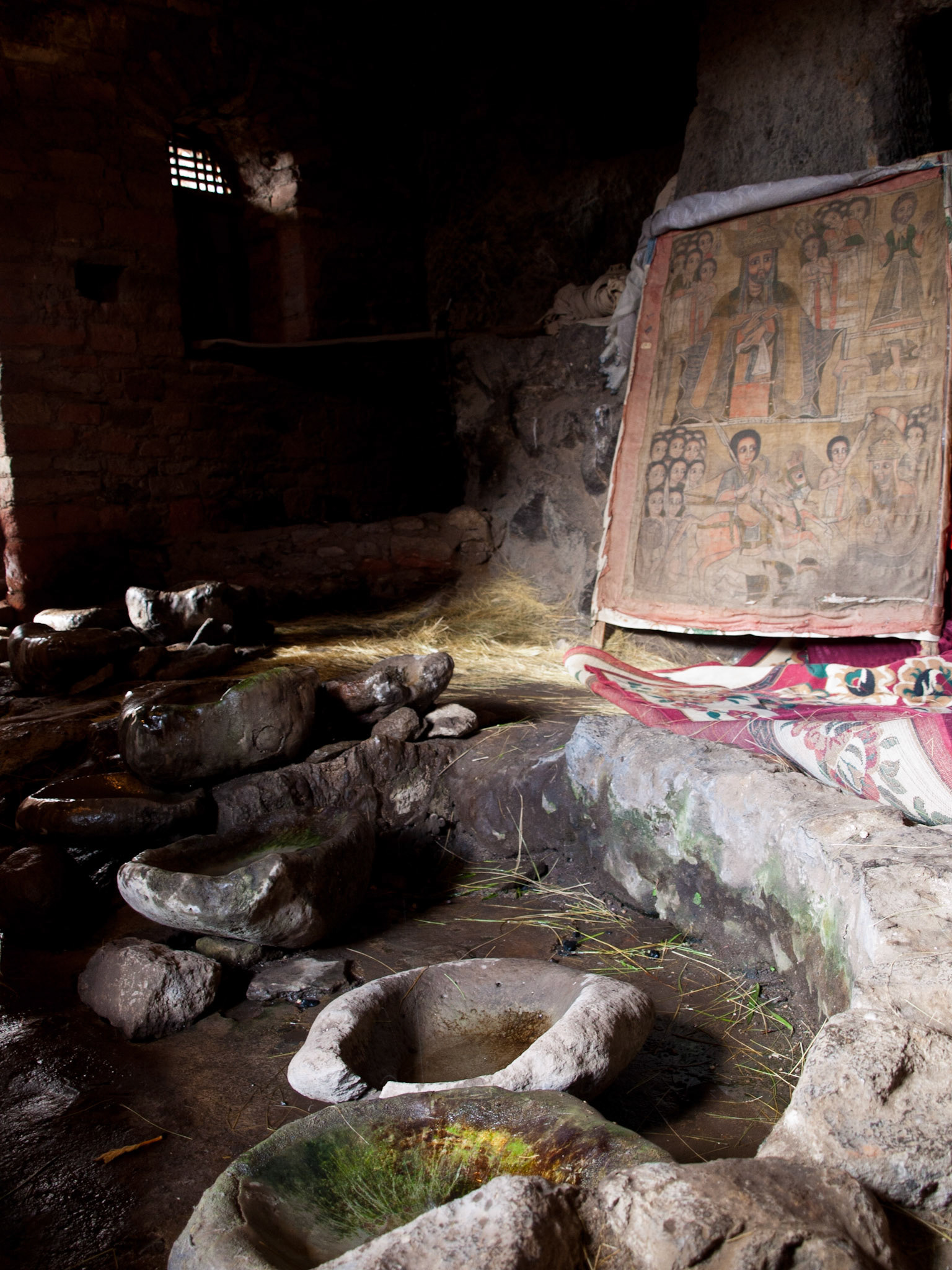 Na'Akutu La'Ab church in Lalibela - holy water receptacles