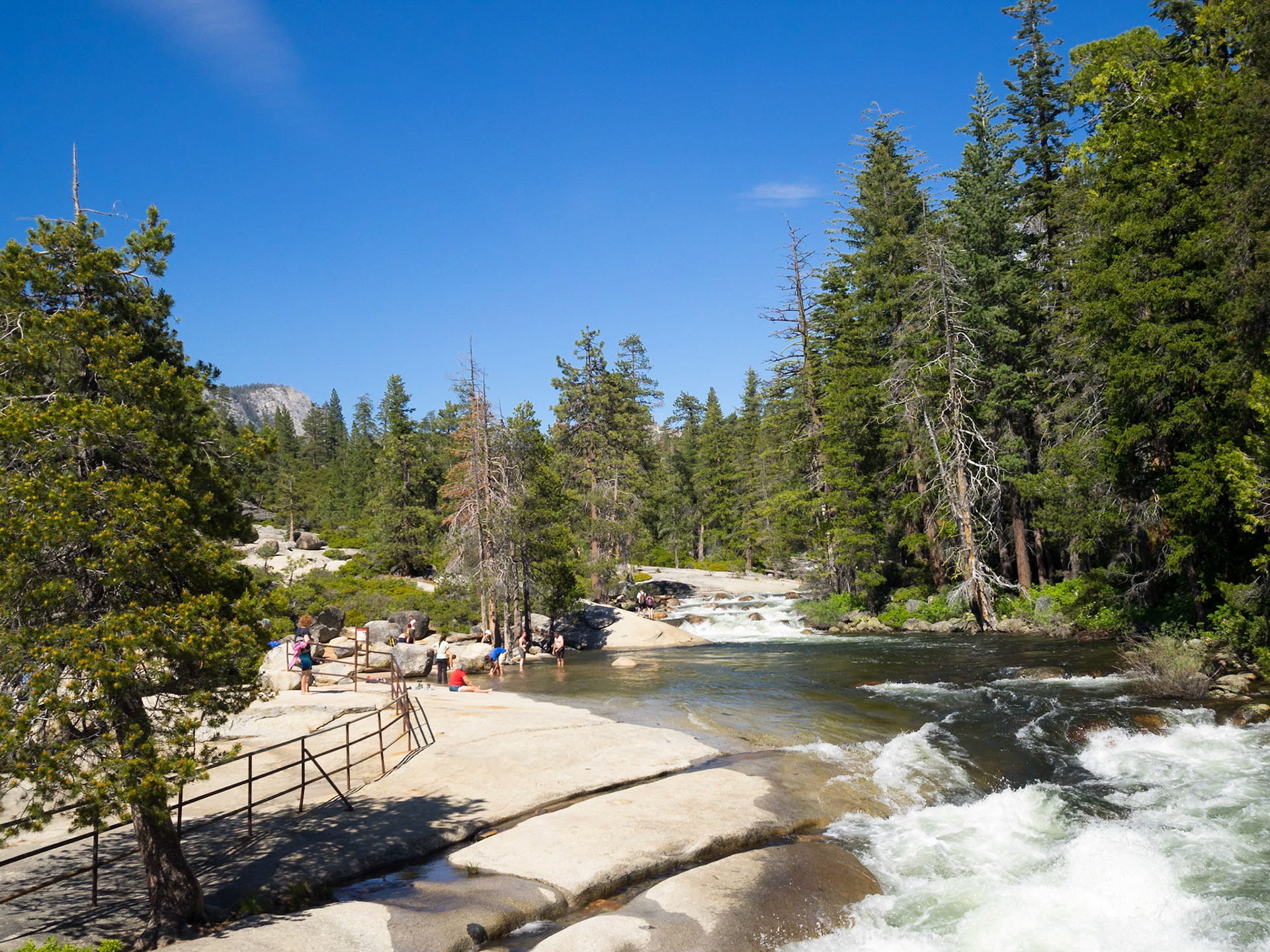 Merced River at the top of High Sierra Loop Trail