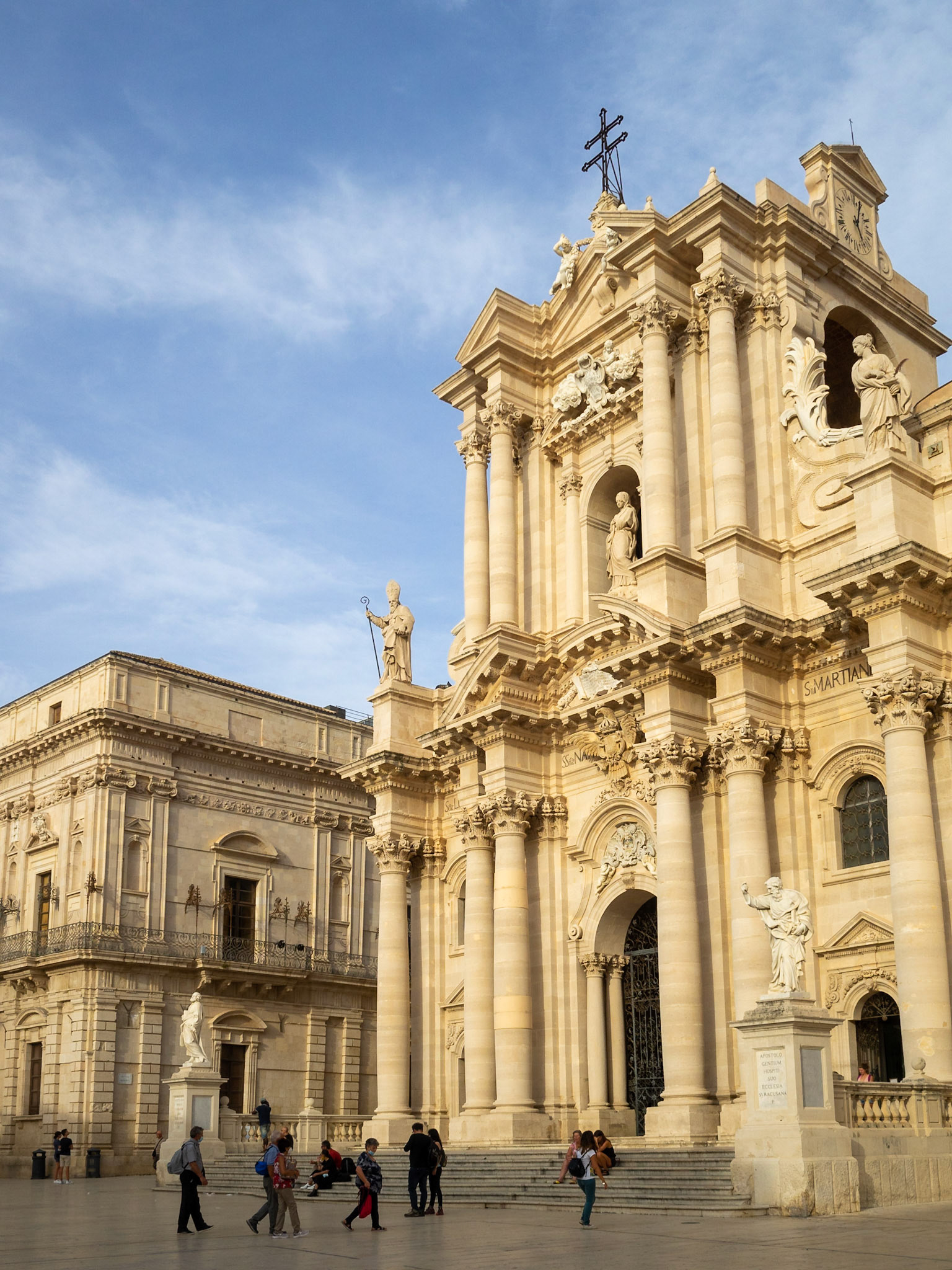 Ignazio Marabitti statues in front of the Cathedral of Syracuse