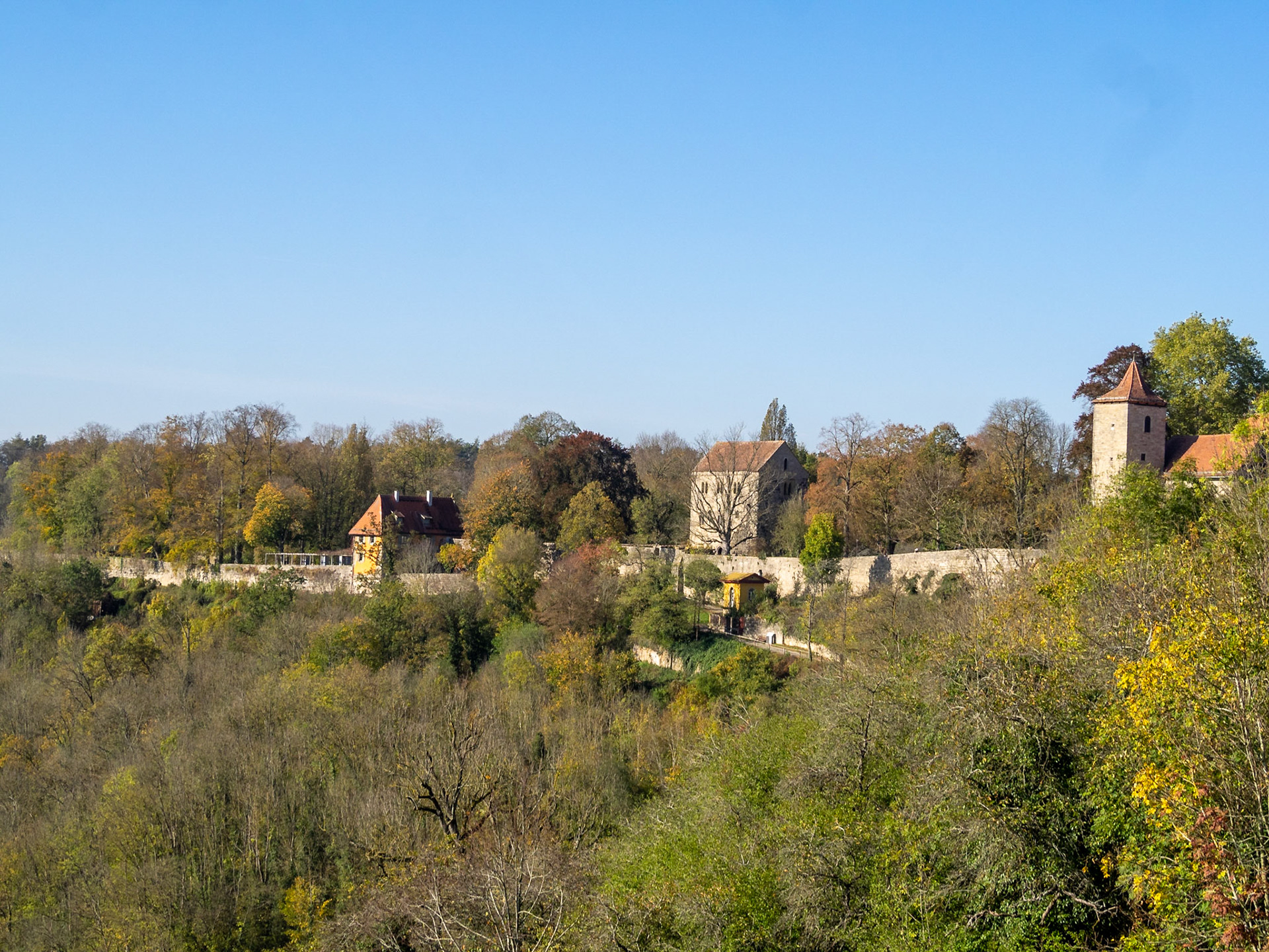 View of Rothenburg ob der Tauber skyline and city wall