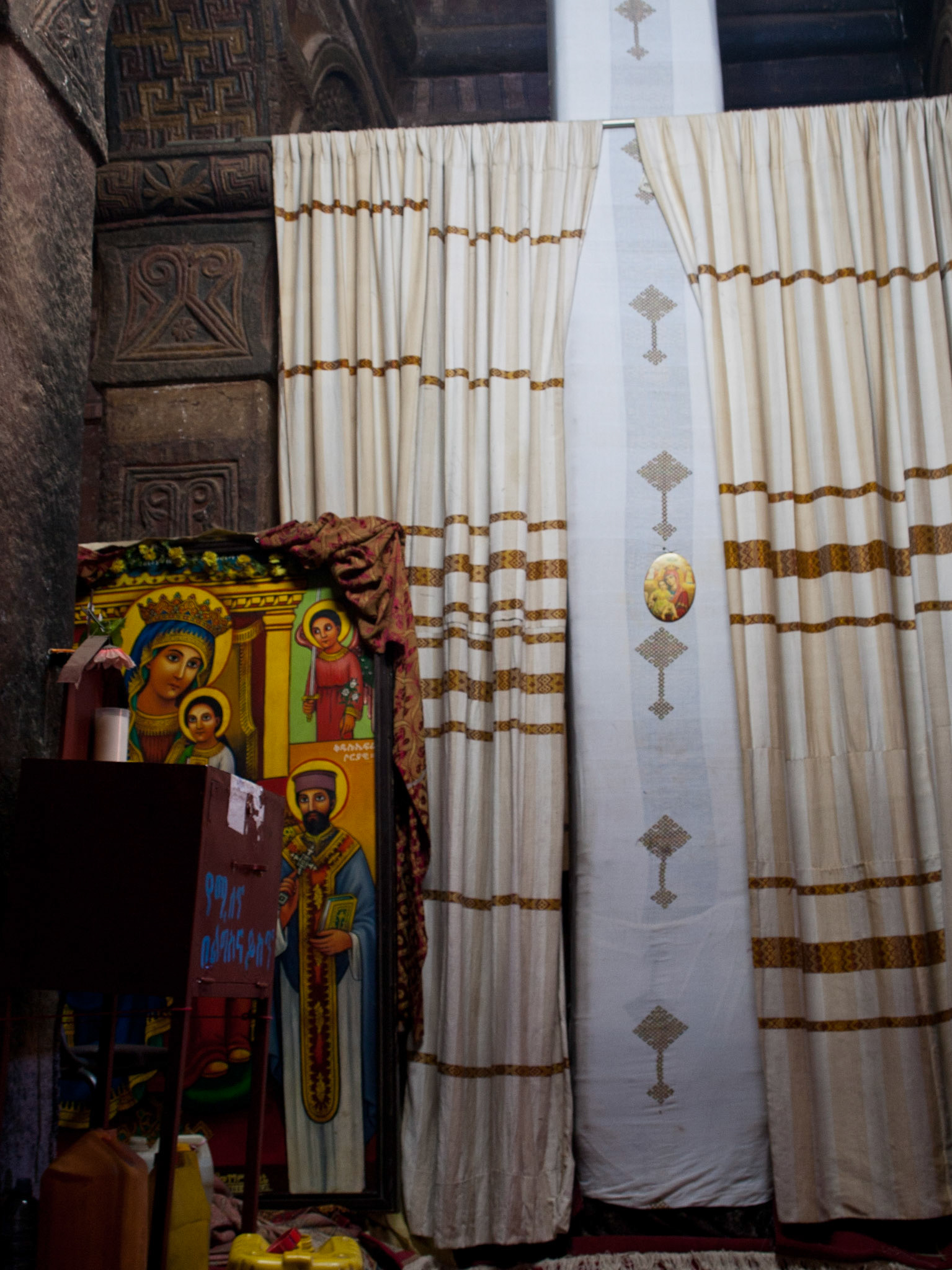 Bet Maryam church in Lalibela - the always wrapped column