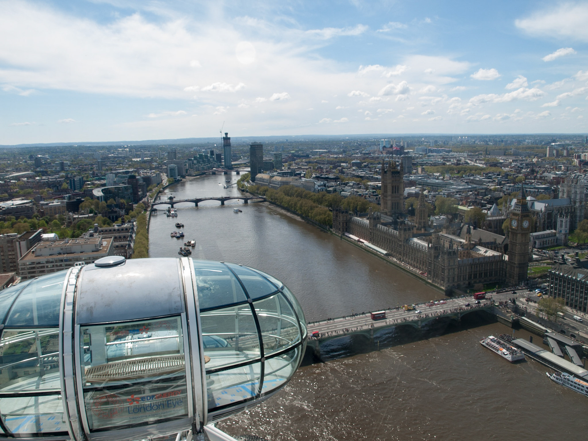 London Eye capsule over London