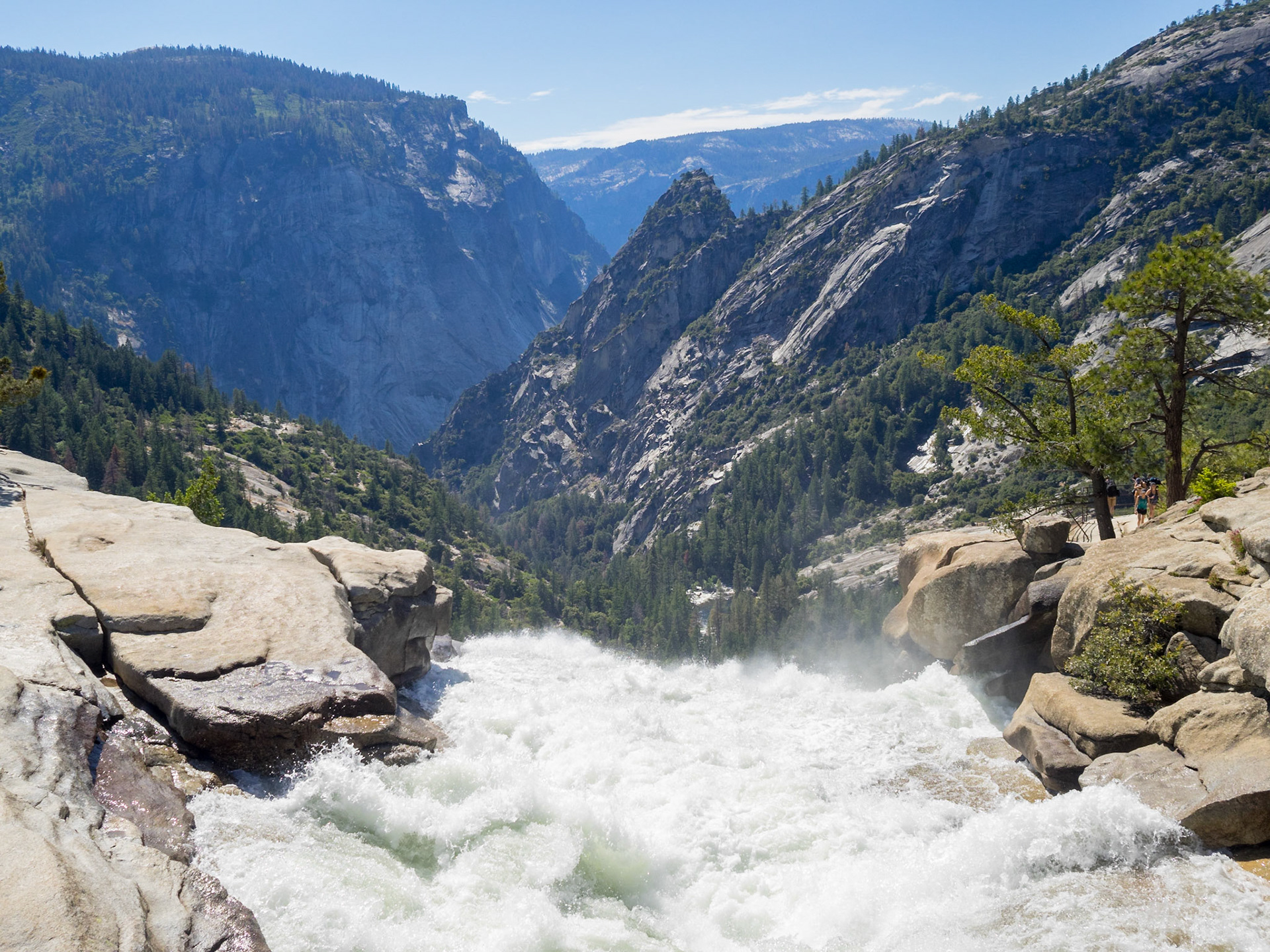 Yosemite Valley from the top of High Sierra Loop Trail