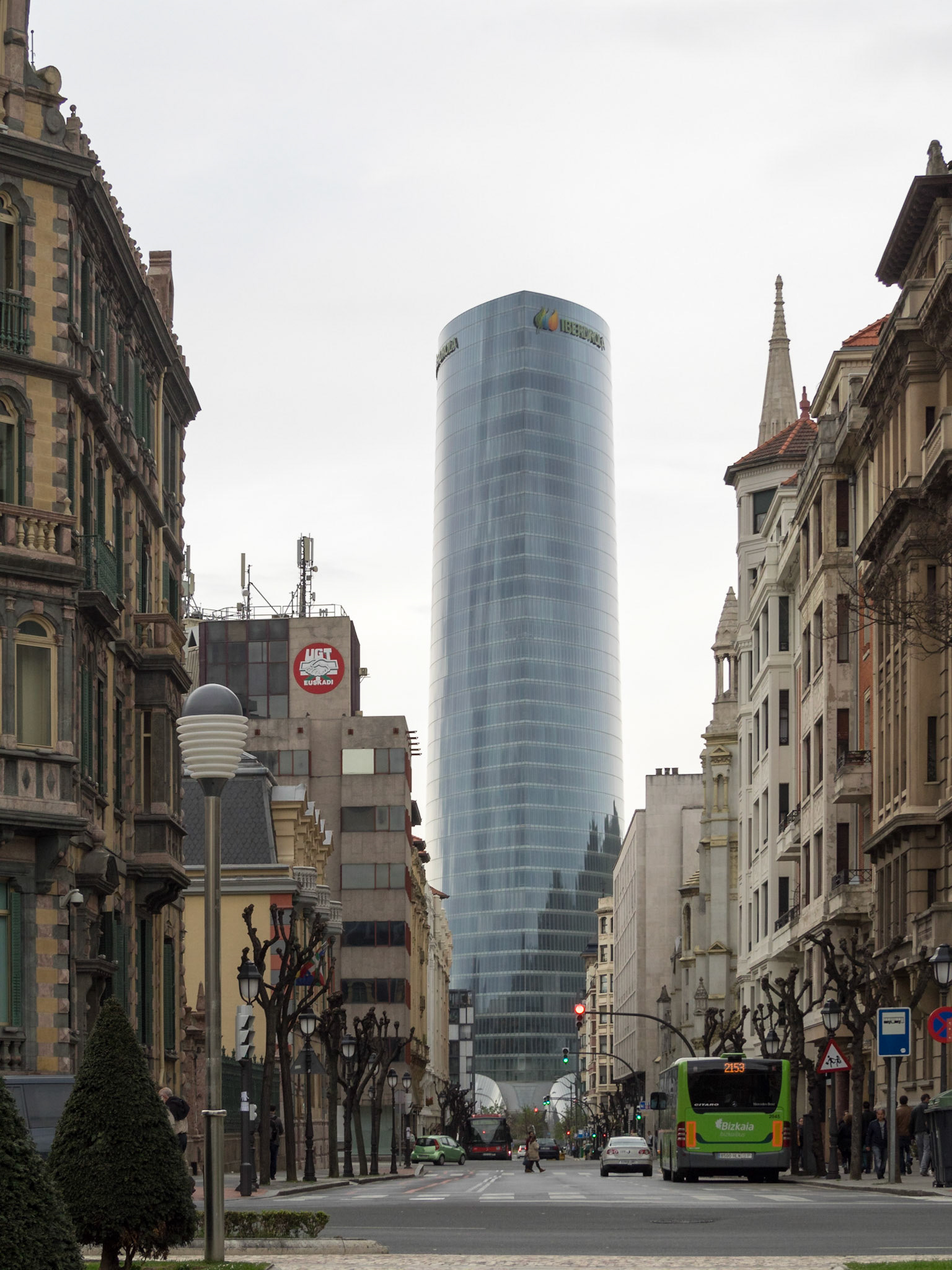 Old and new architecture in Bilbao street