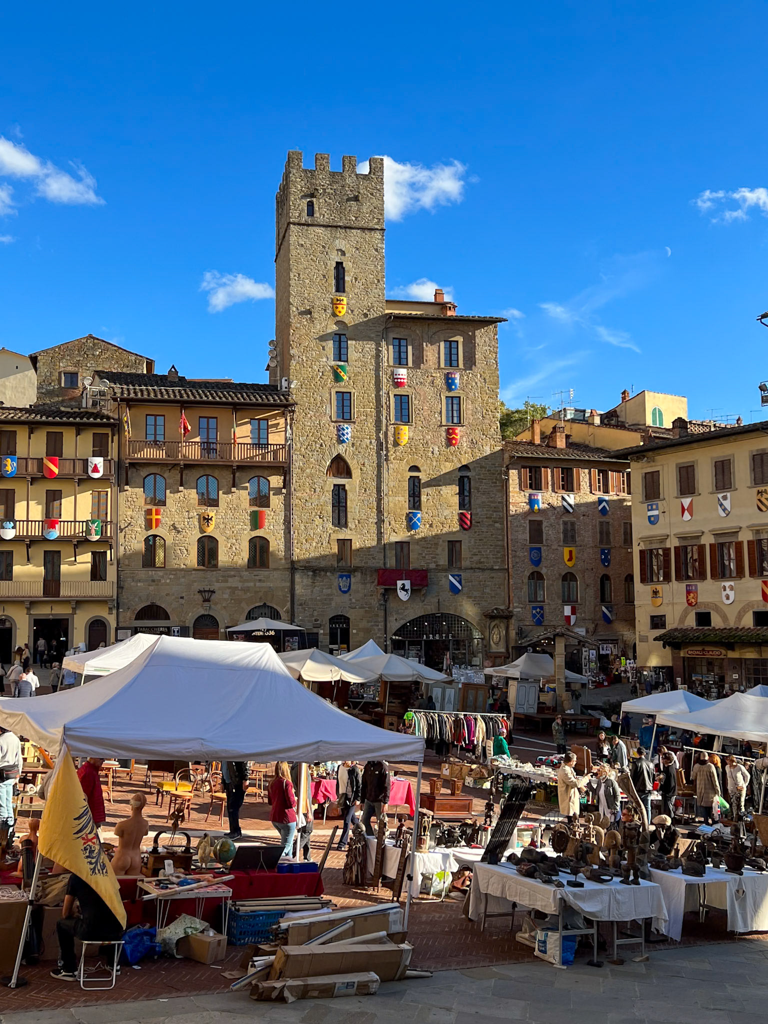 Piazza Grande antiques market, Arezzo