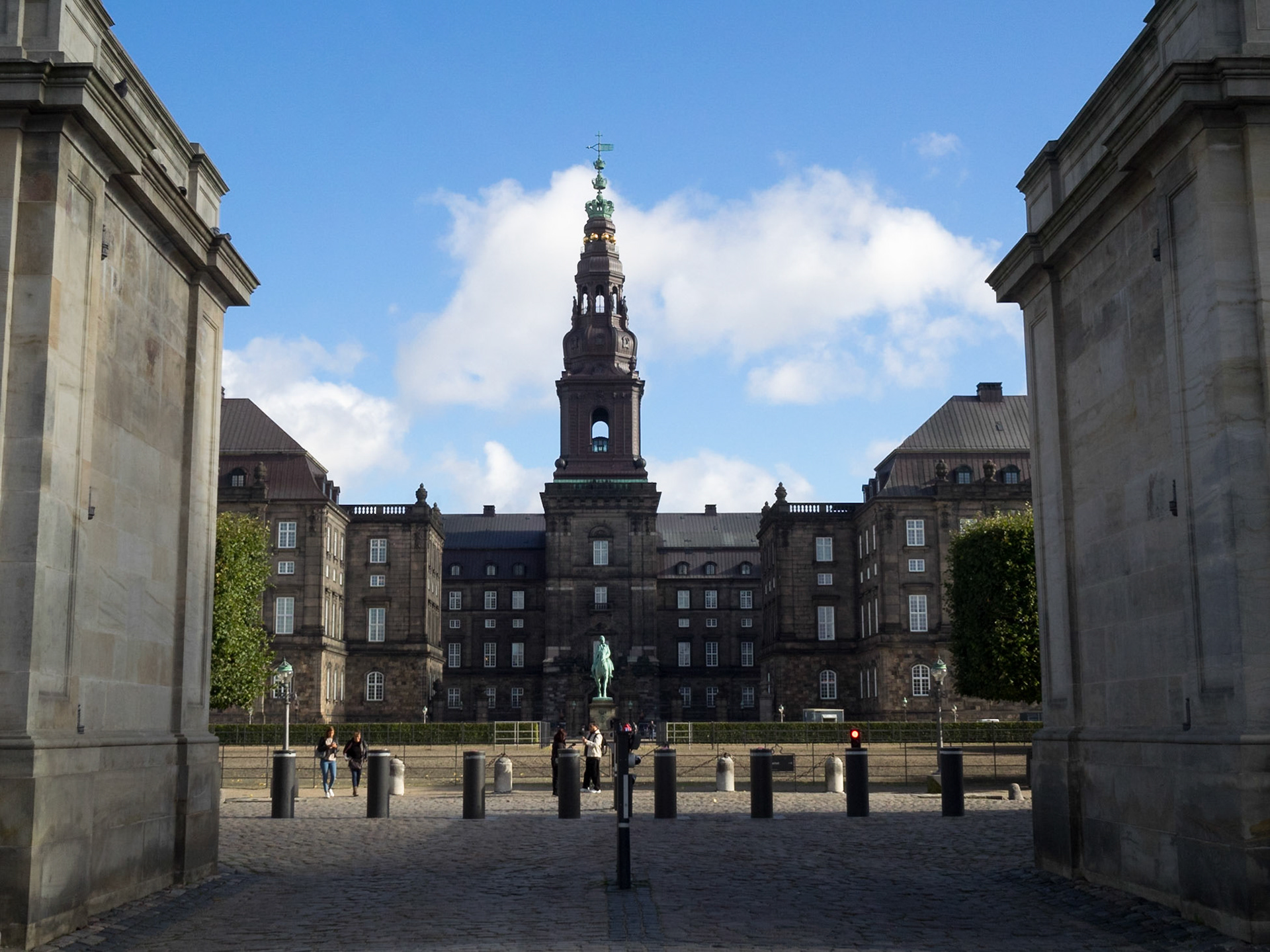 Christiansborg Palace gates