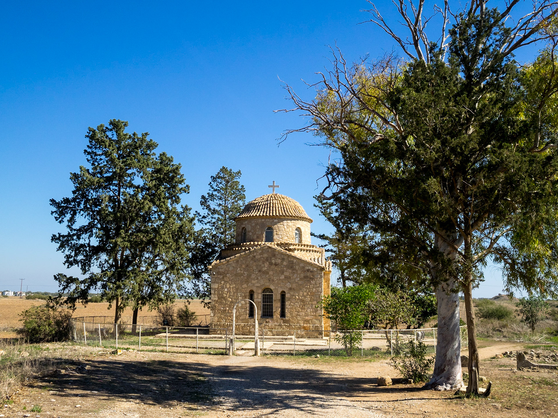 Church of Apostolos Varvanas