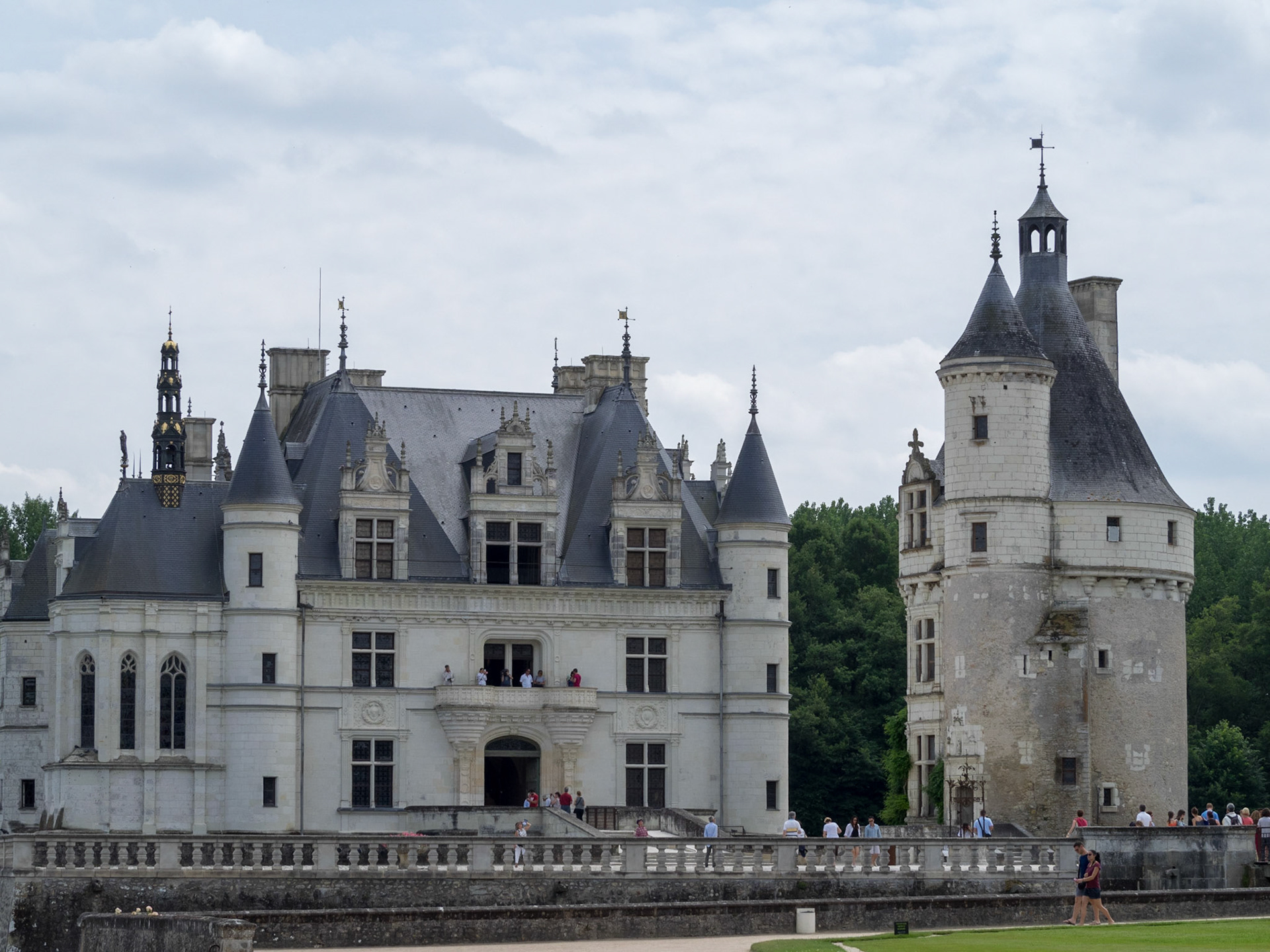 Chenonceau Chateau with tower