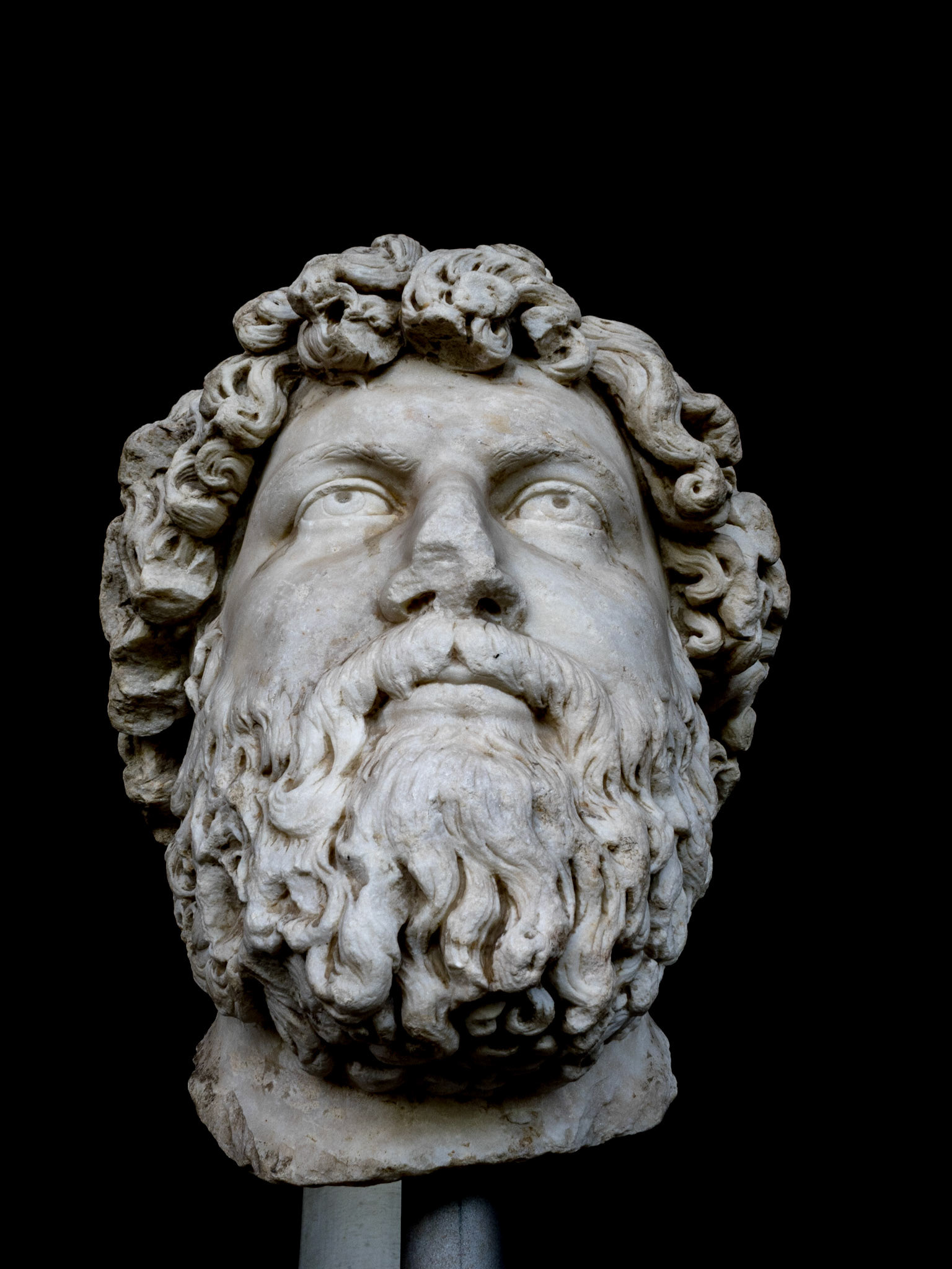 Man head sculpture in the Agora Museum