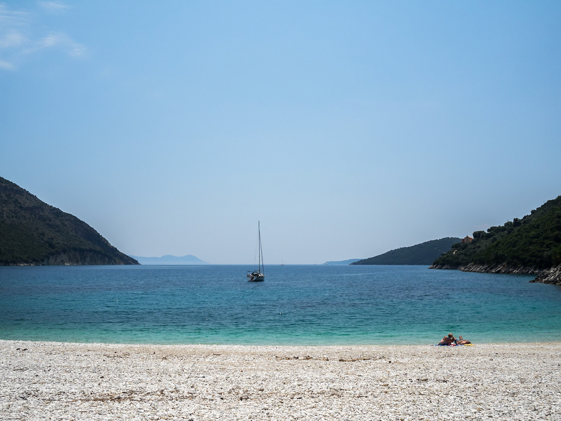 Mikros Gialos pebbled beach