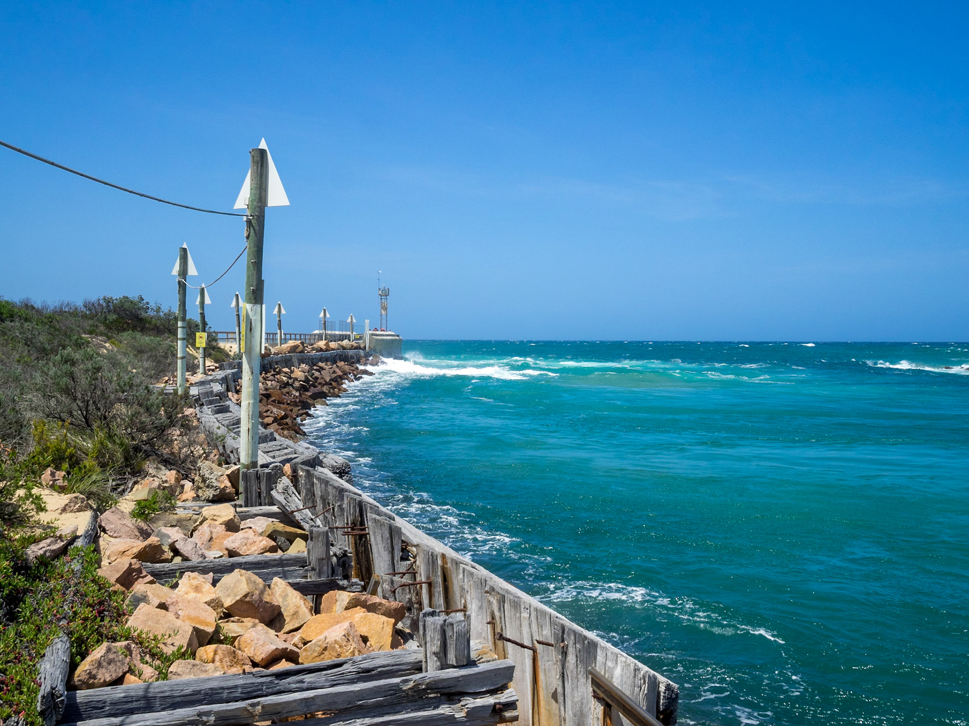 Turquoise waters of Lakes Entrance, East Gippsland