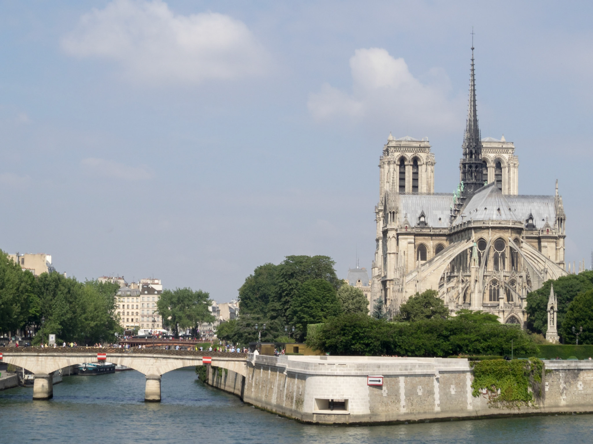 Notre-Dame de Paris and the Seine river
