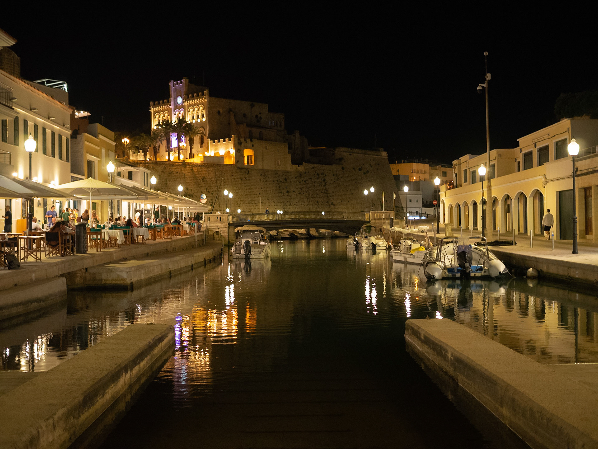Terraces by the Ciutadella de Menorca port