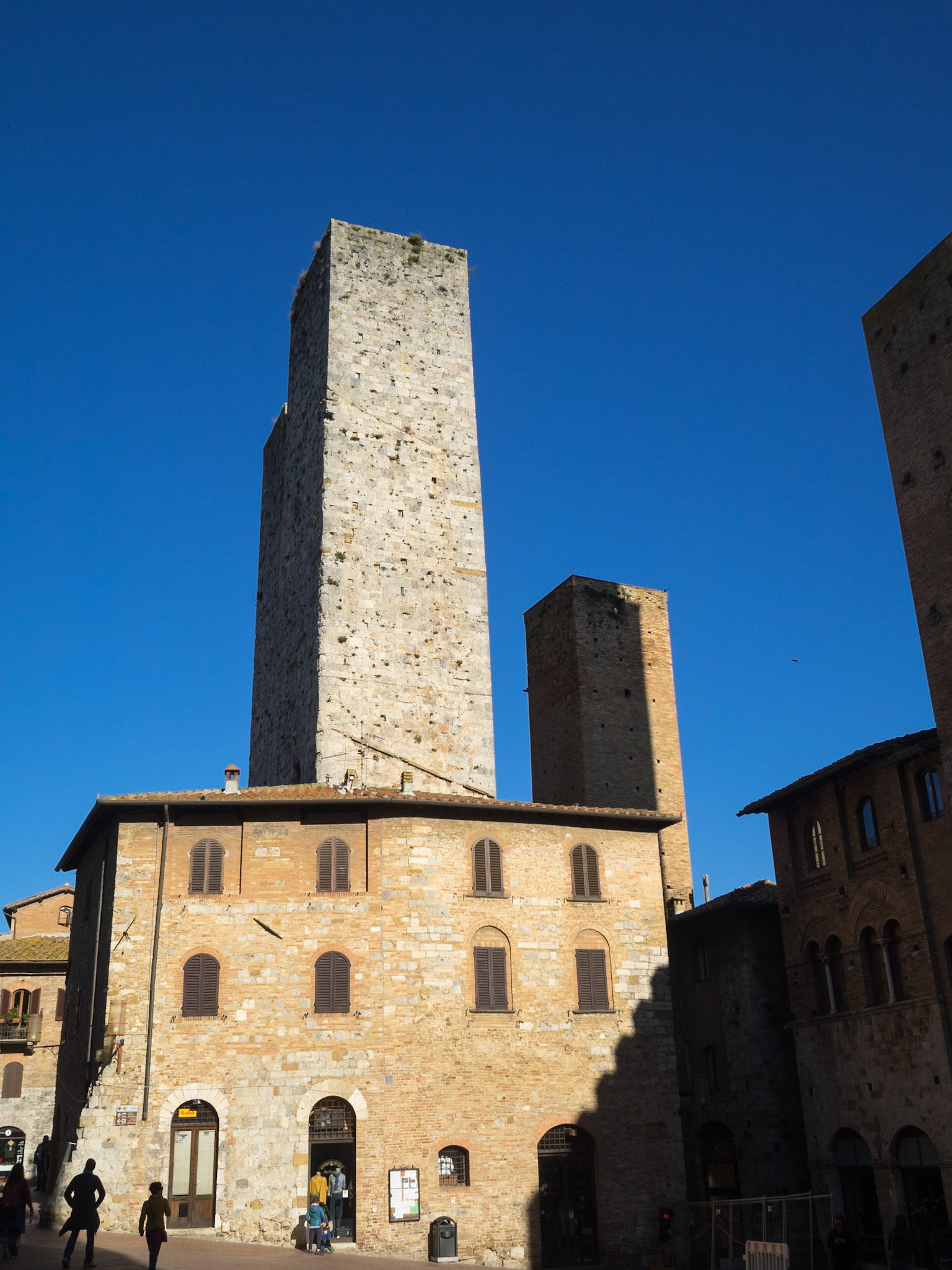 Piazza della Cisterna, San Gimignano