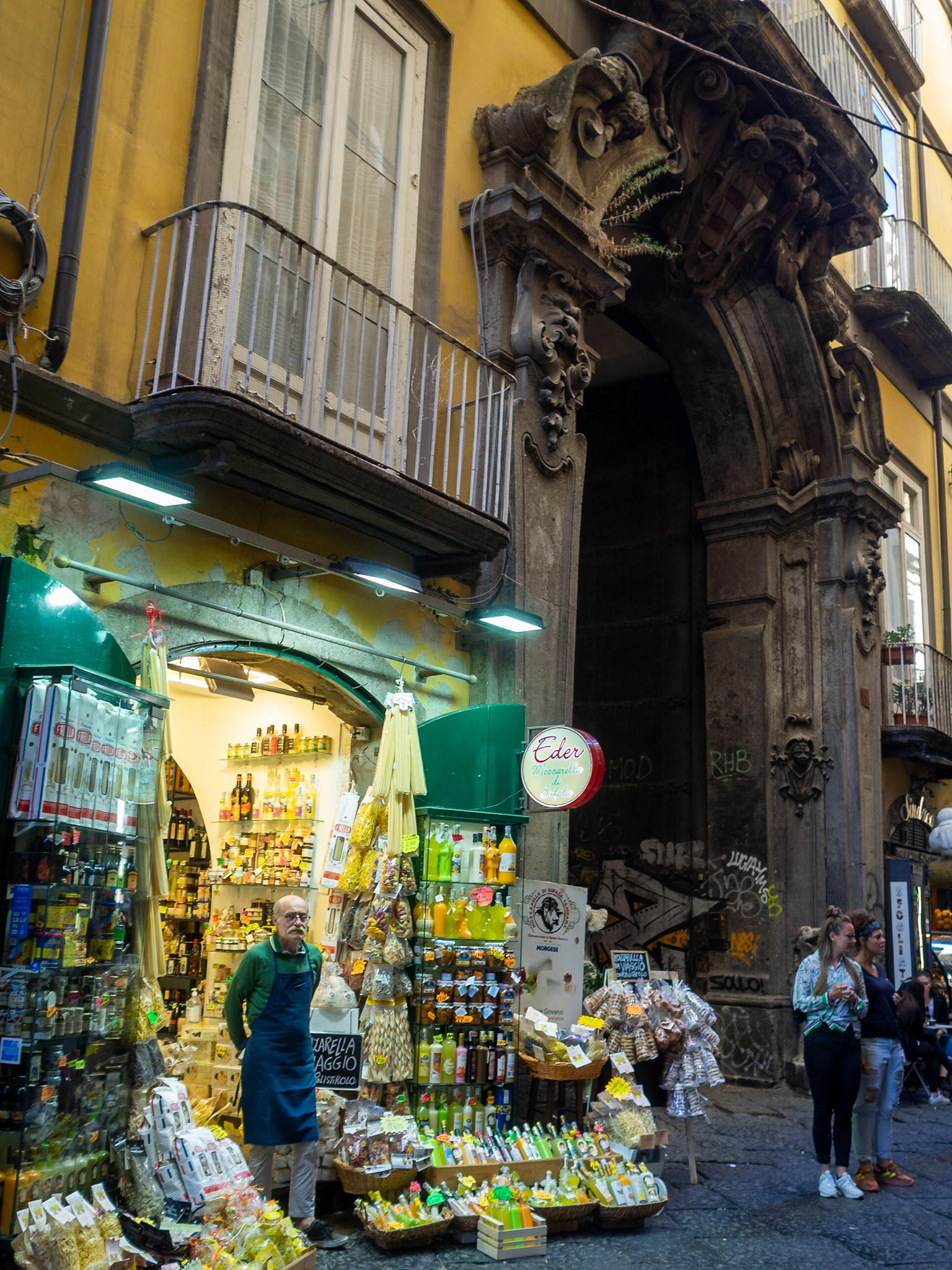 Napoli souvenir shop