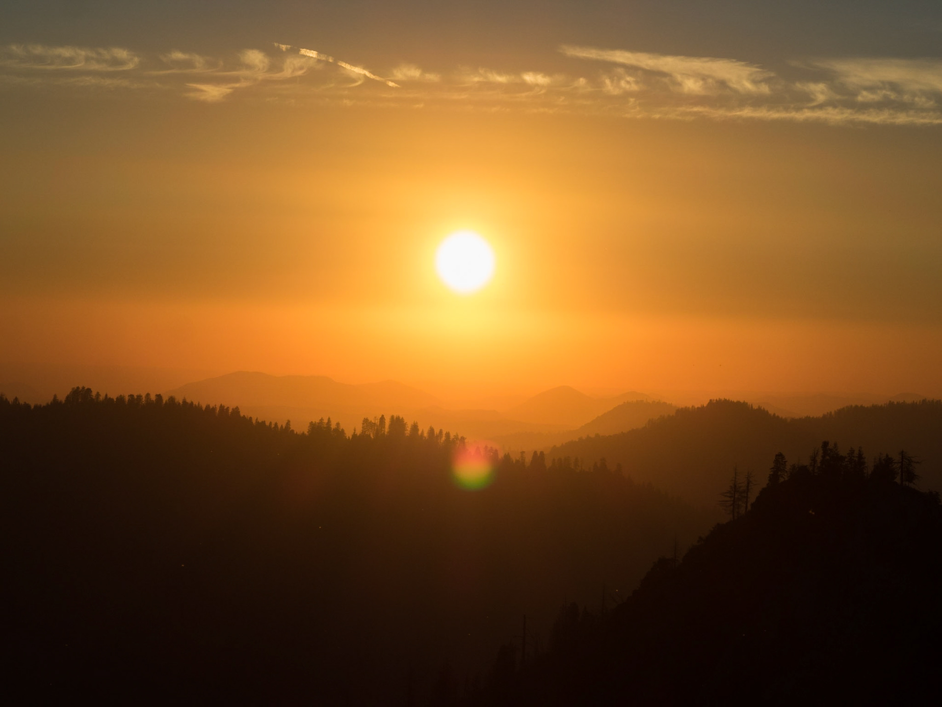 Sunset over the mountain seen from Moro Rock in Sequoia & Kings Canyon National Park