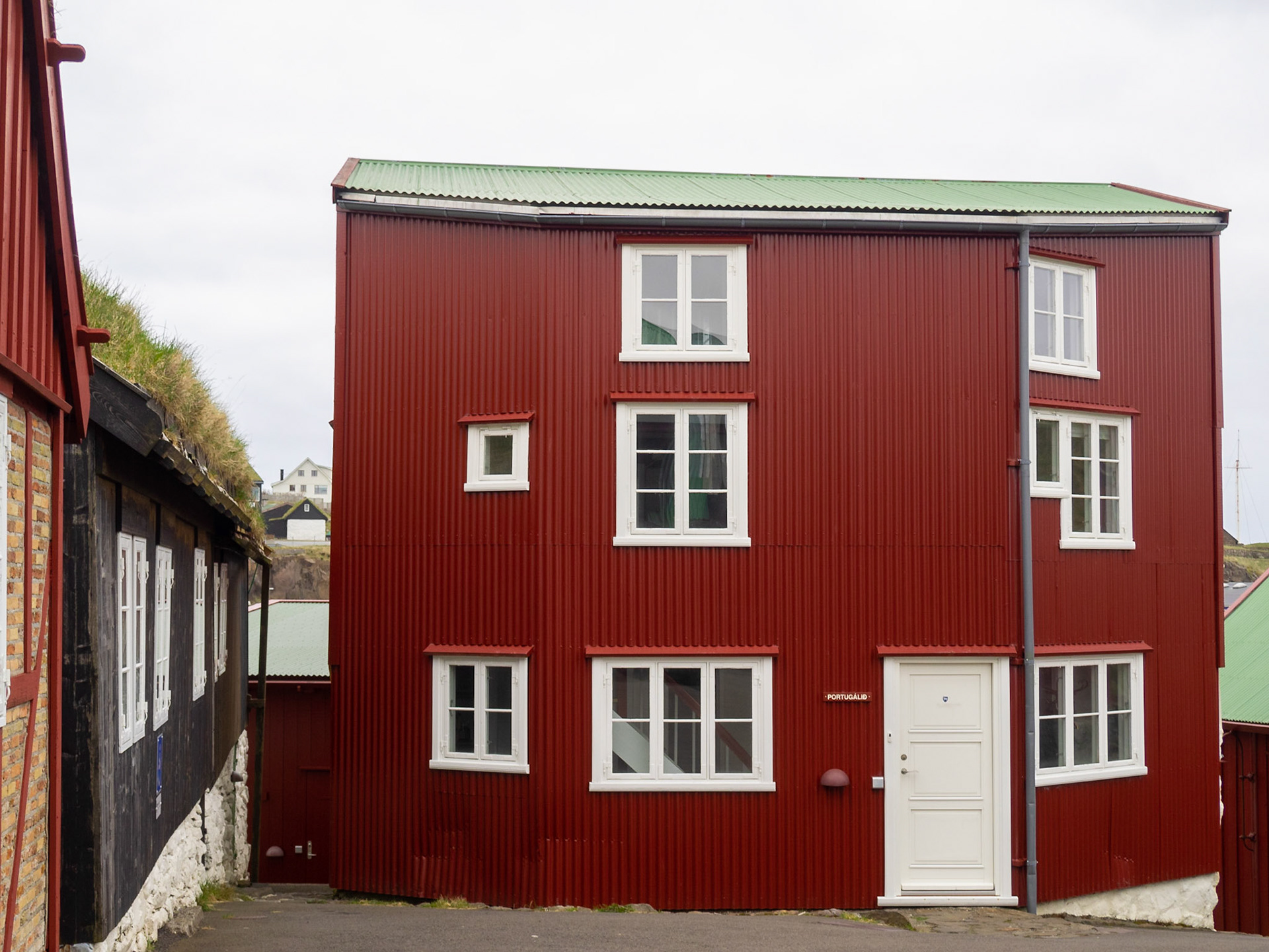 Red house, white windows, Tinganes, old Tórshavn