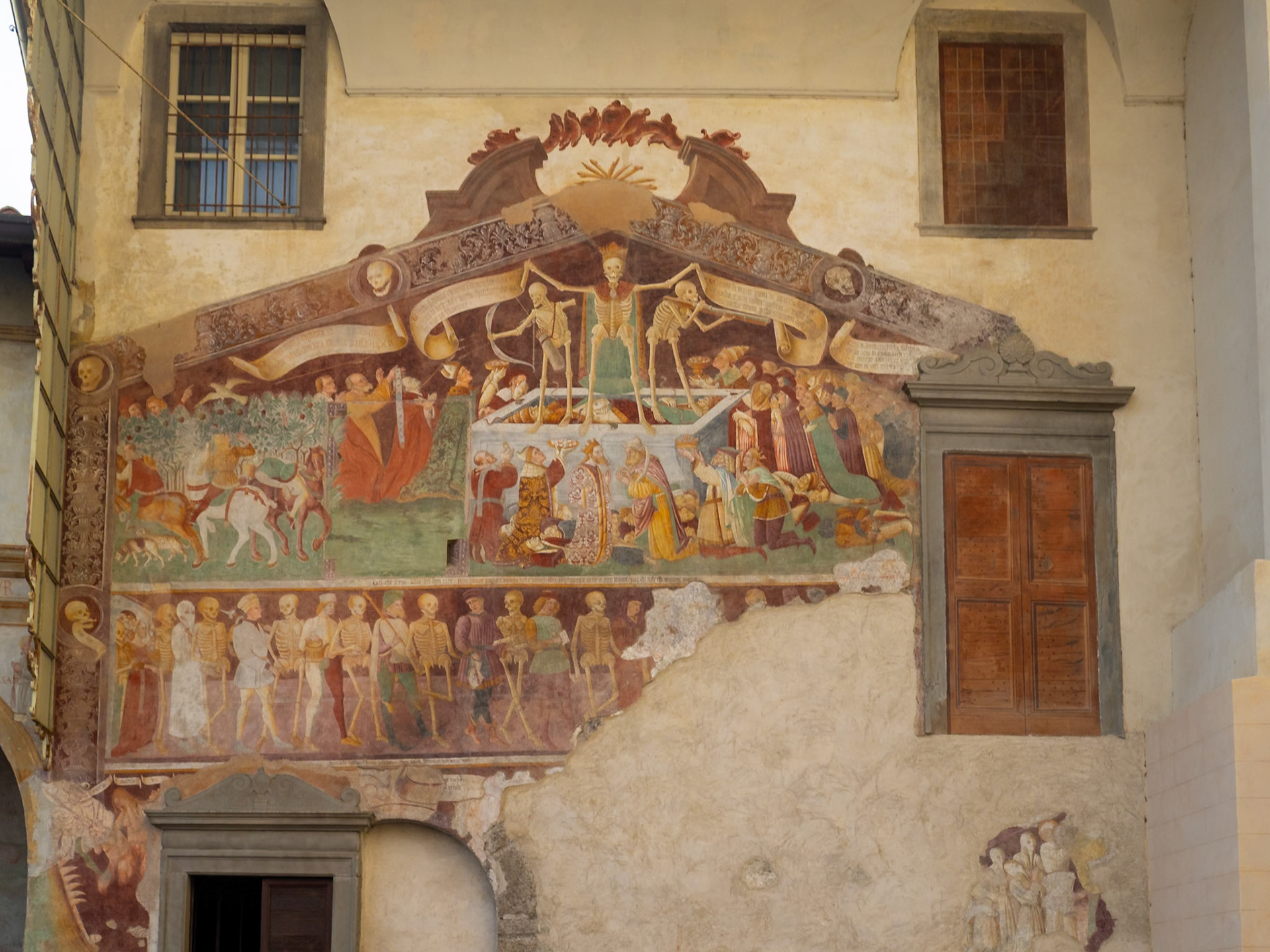 Triumph of Death fresco by Giacomo de Buschis, il Borlone, at the Oratorio dei Disciplini, Clusone