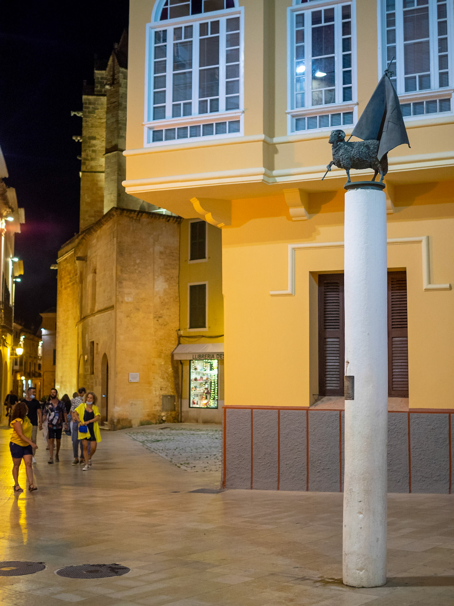 Es Be pedestal, Ciutadella