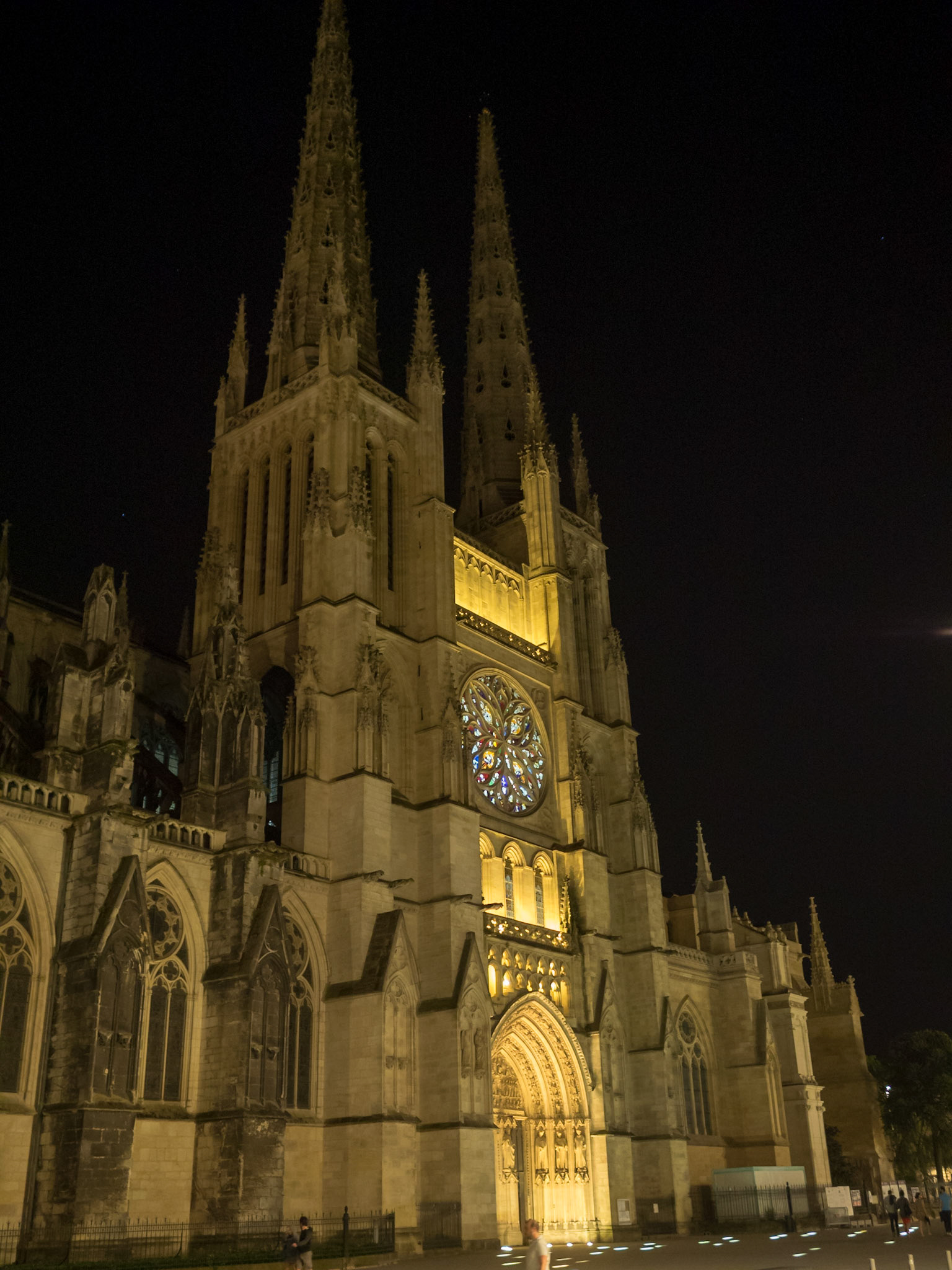 Bordeaux Cathedral at night