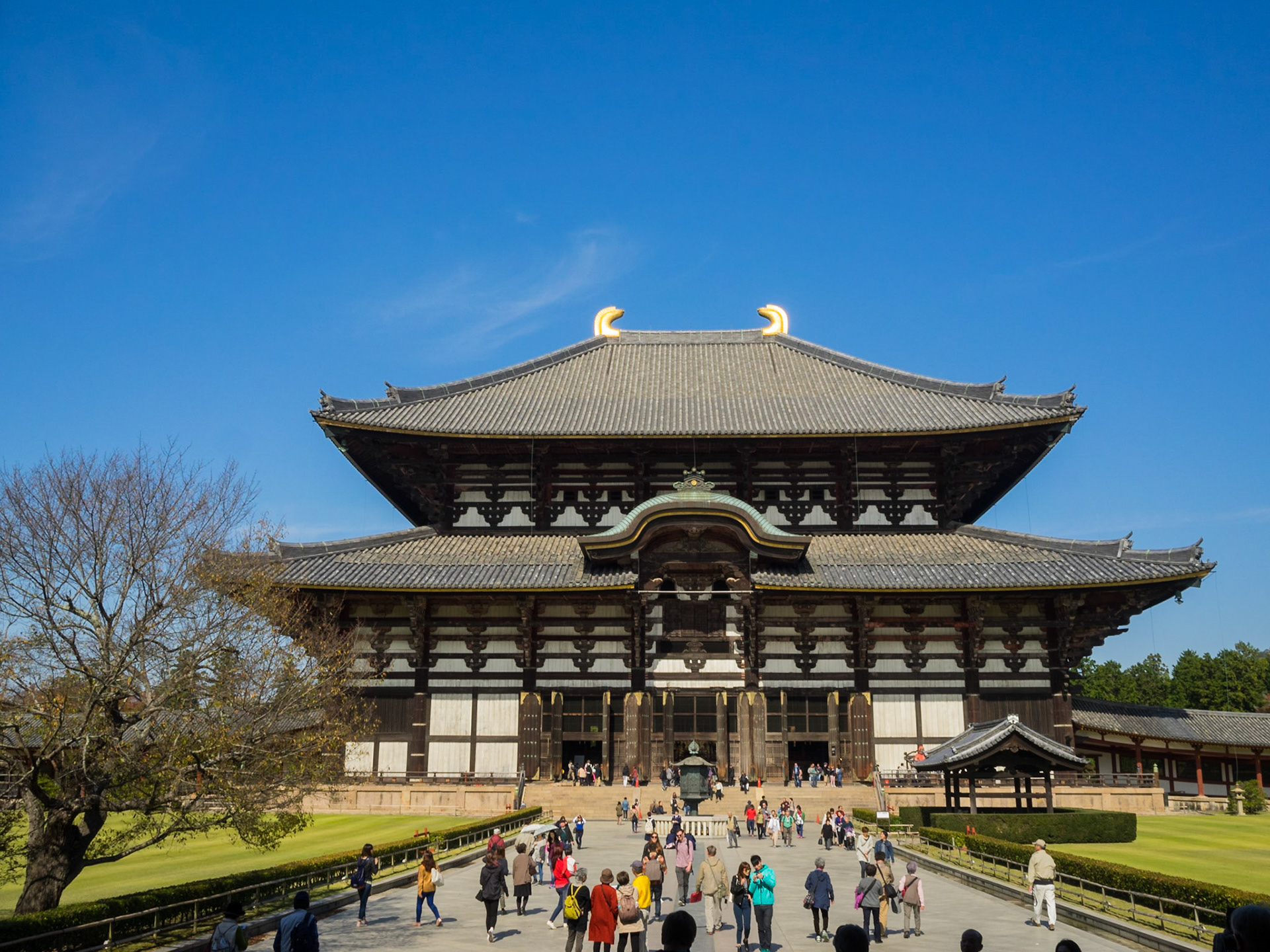 Todai-ji Daibutsu-den Buddhist temple