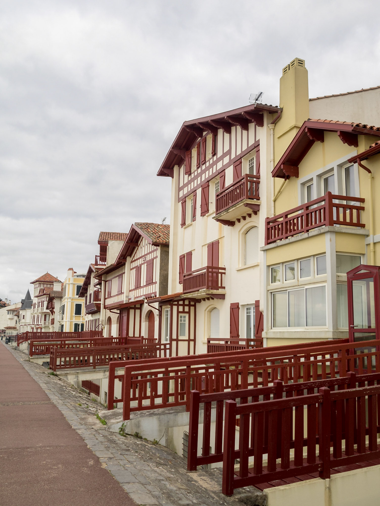 Traditional houses with access bridges in Saint Jean de Luz