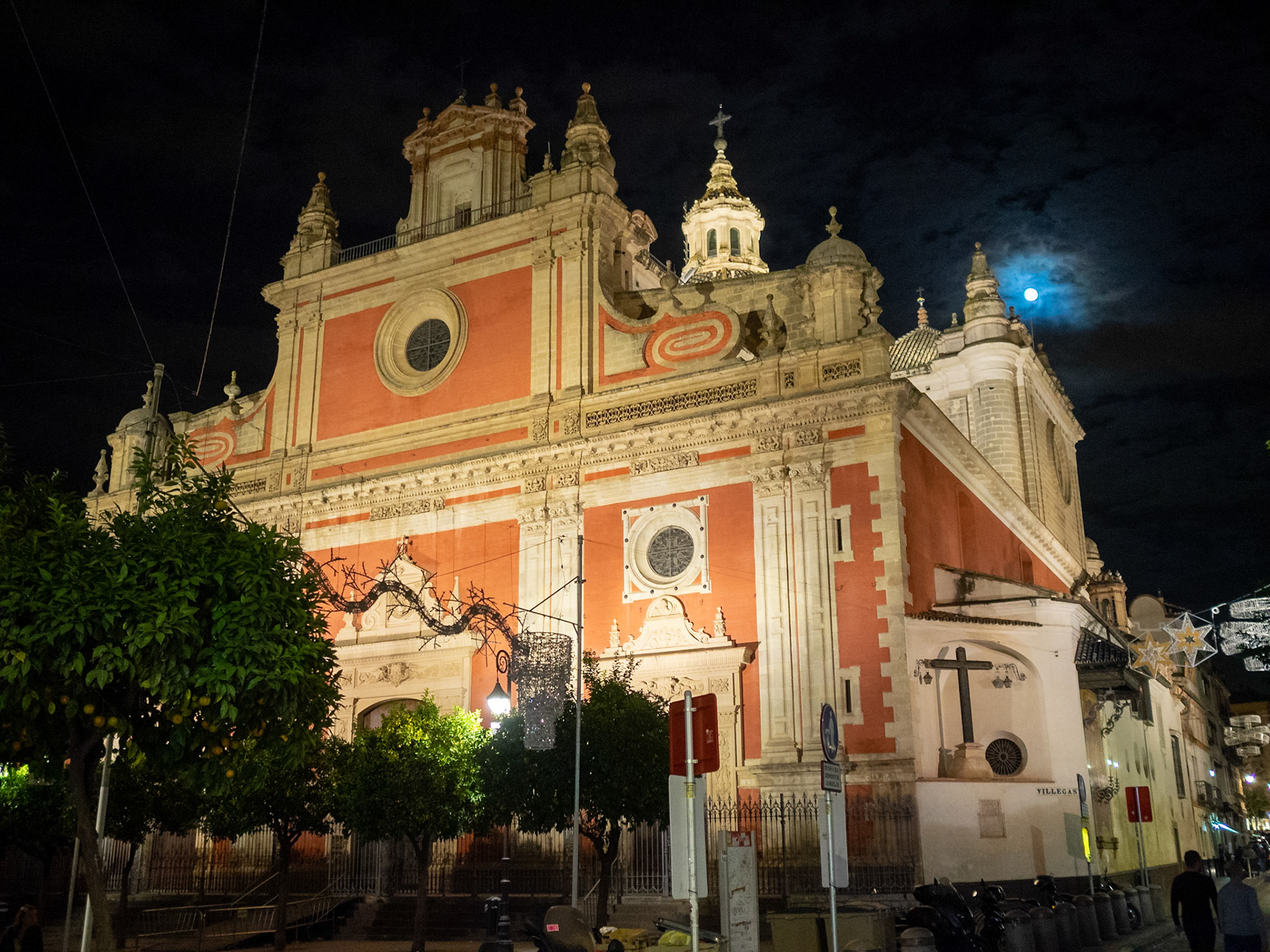 Baroque facade of the Iglesia Colegial del Divino Salvador, Seville