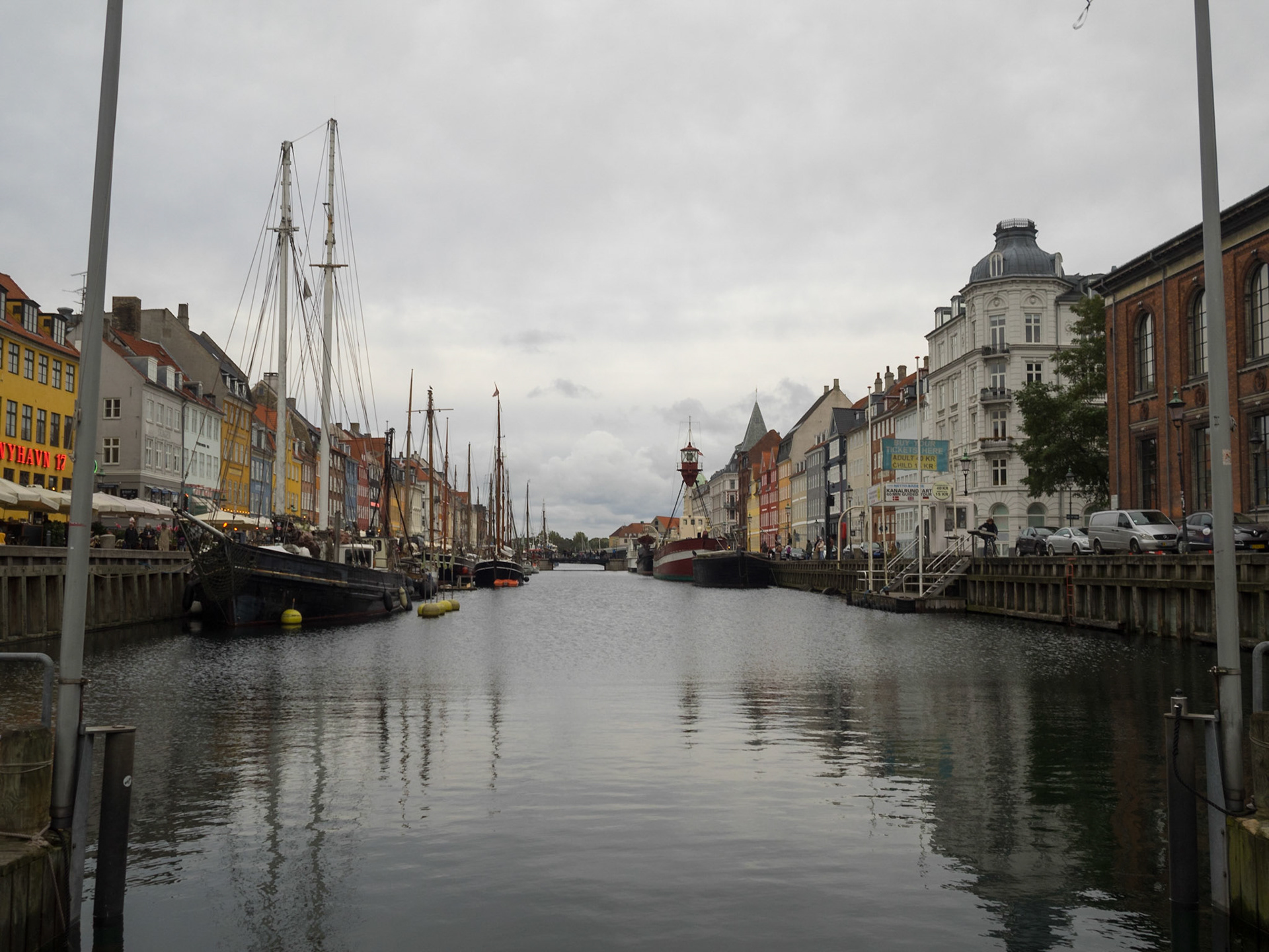 Nyhavn boats and houses