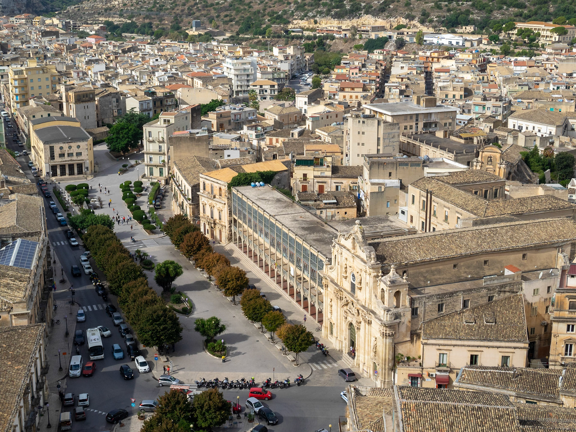 Piazza Italia and Scicli cityscape