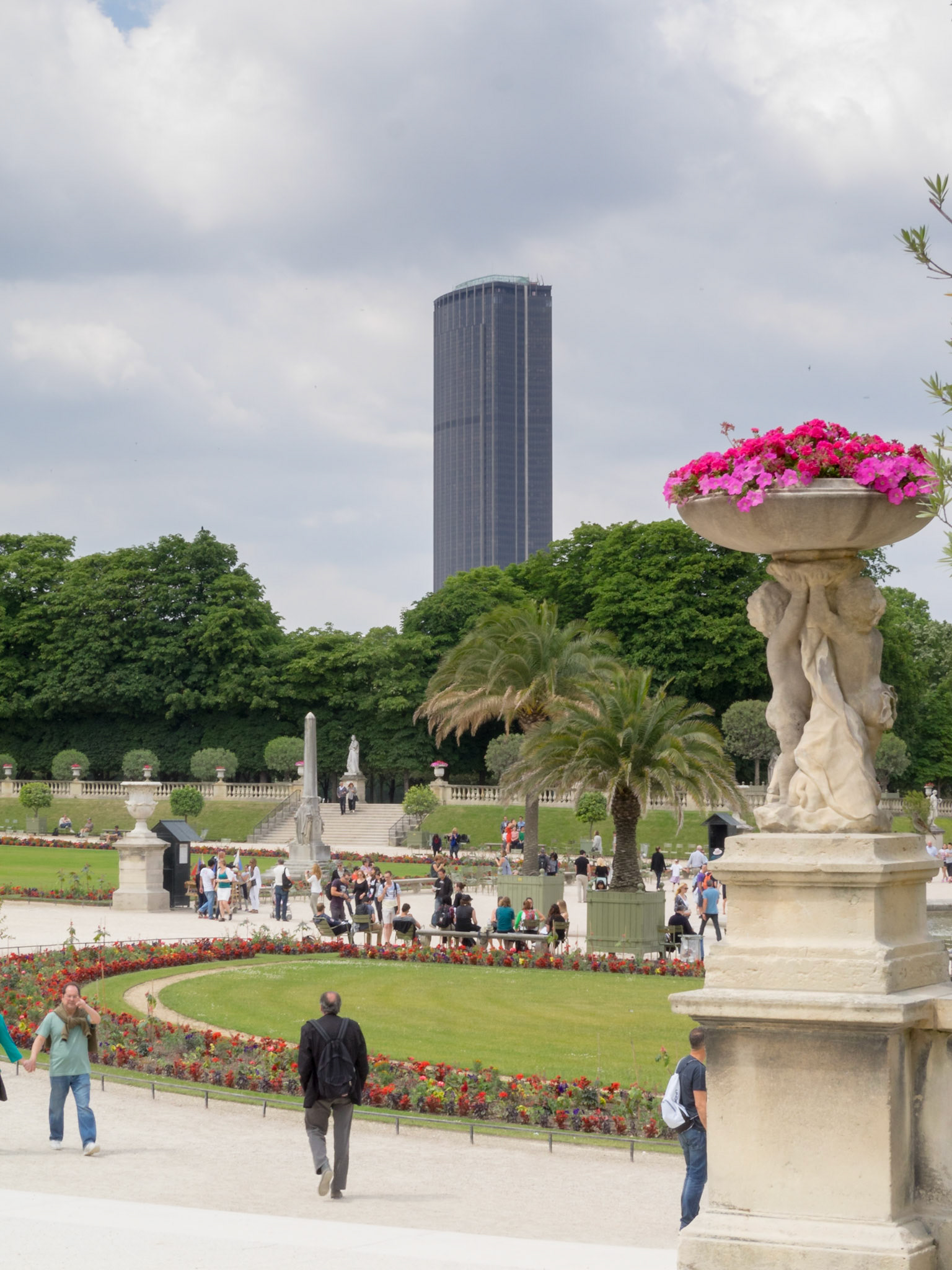 Luxembourg Palace garden with skyscraper in the background