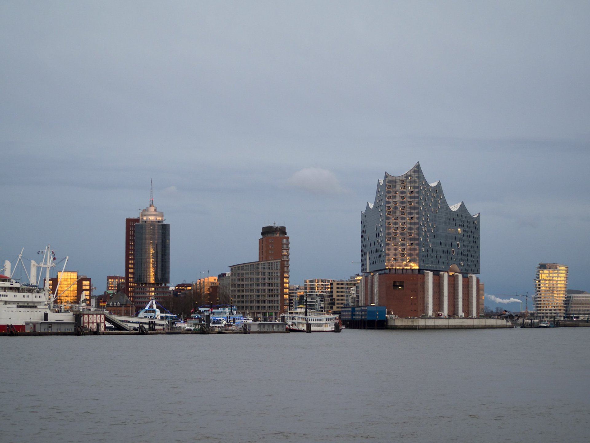 Elbphilharmonie building
