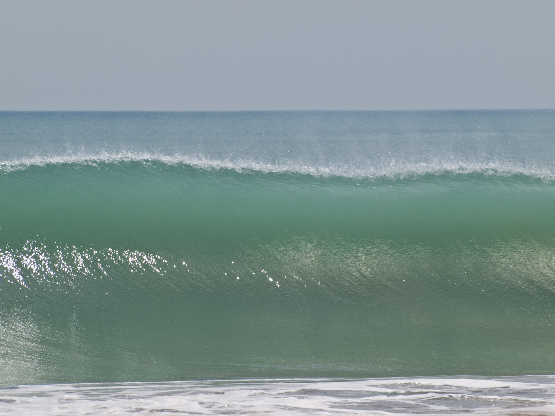 Wave crest before crashing