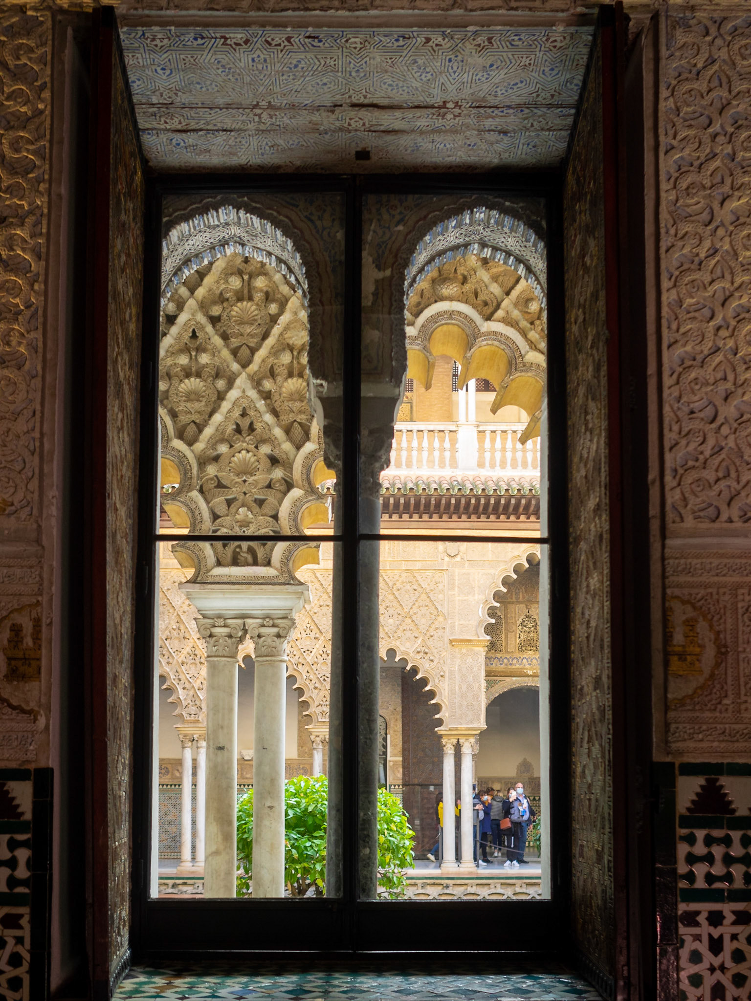 Window overlooking the Patio de las Doncellas, Alcazar of Seville