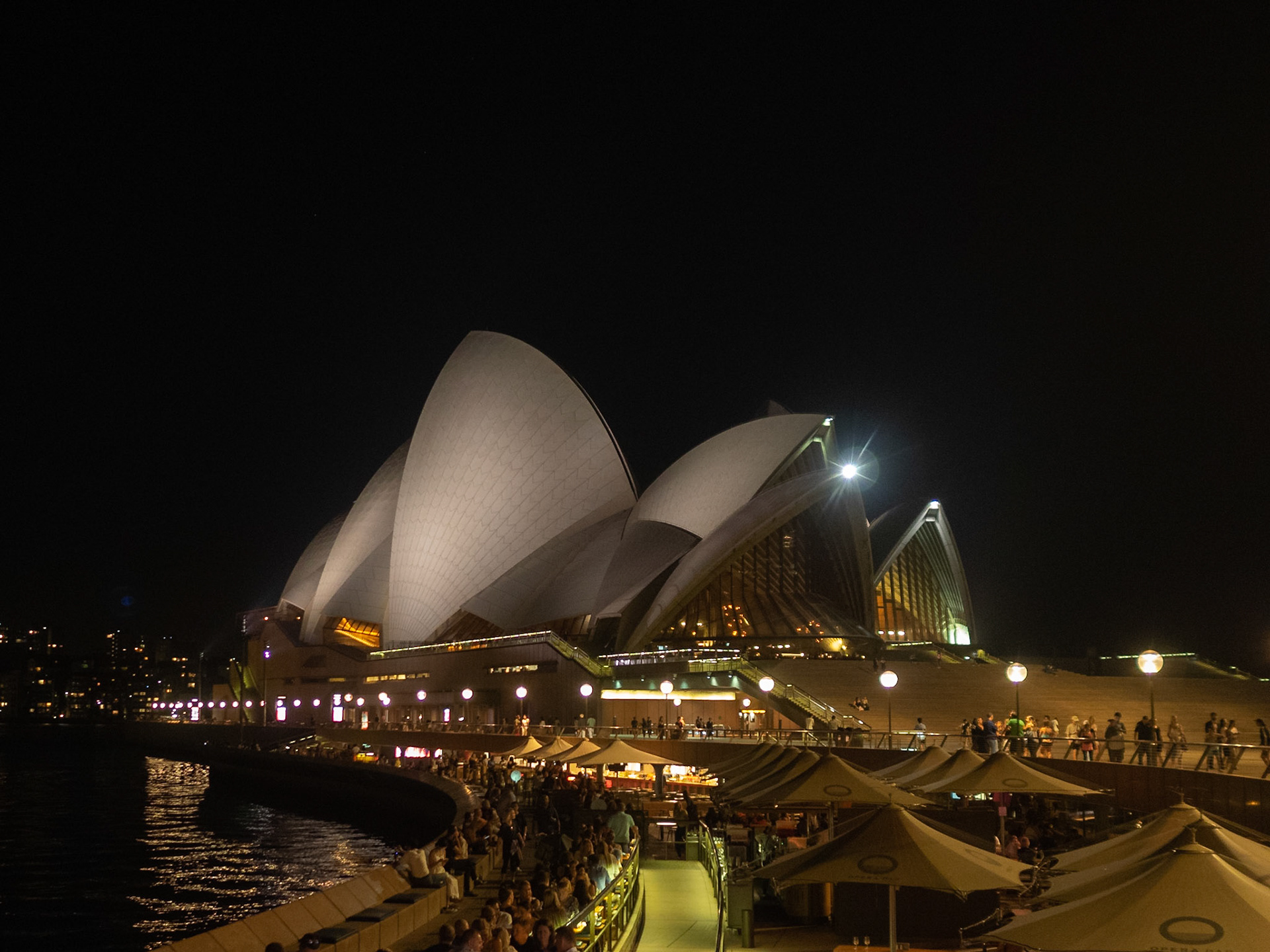 Sydney Opera House promenade