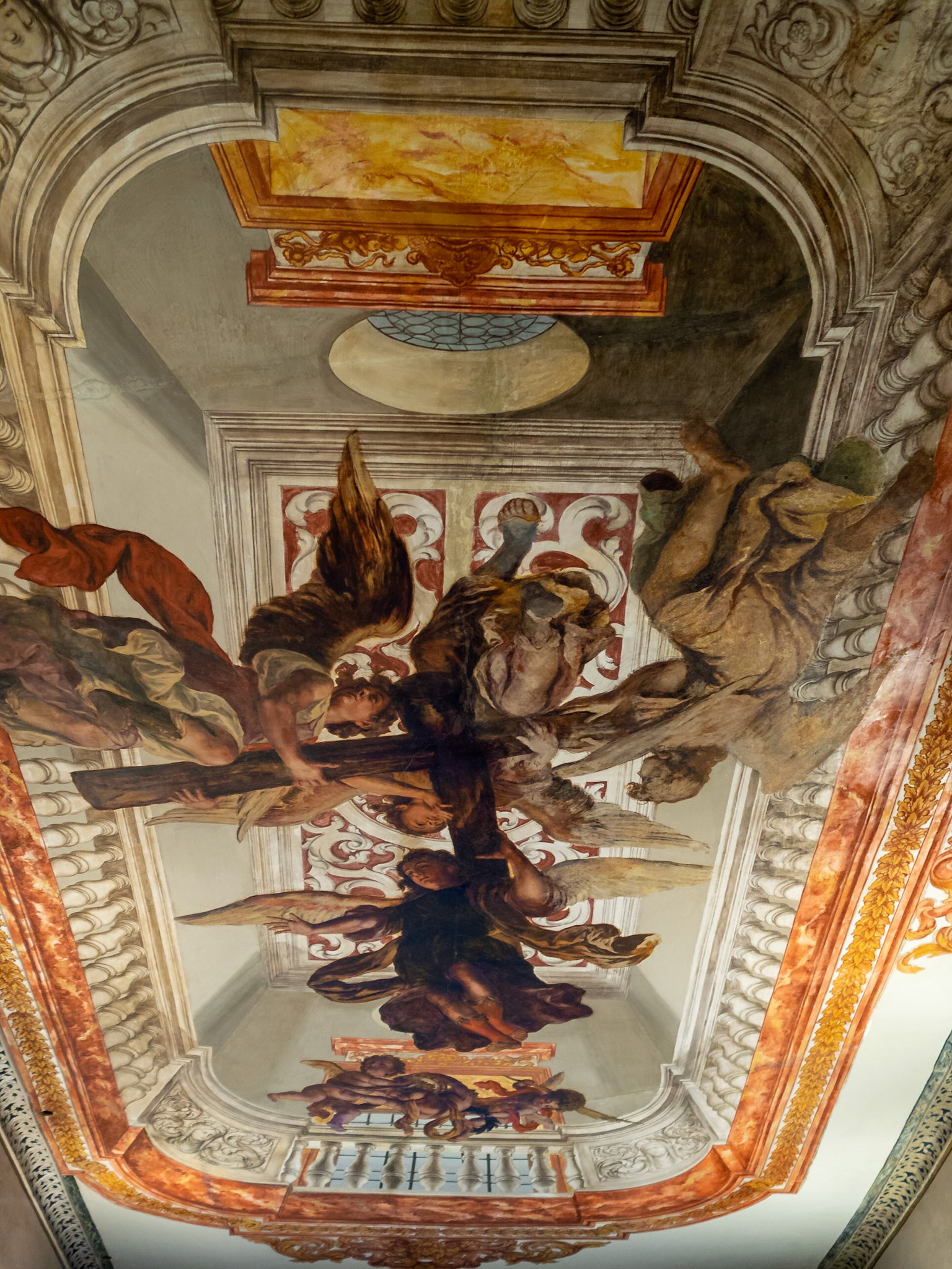 Hospital de los Venerables church chancel frescoes representing the invention of the Holy Cross