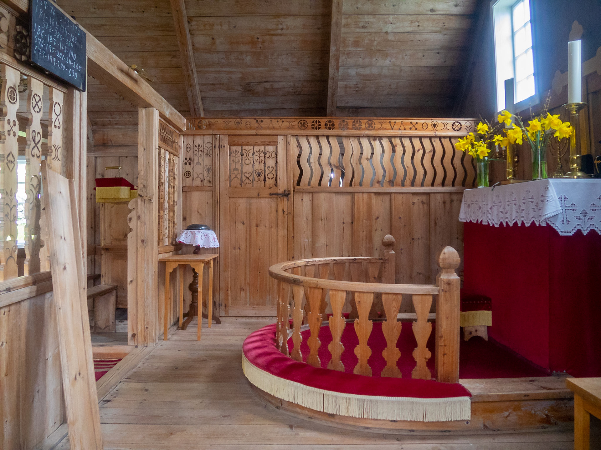 Kollafjørður church interior