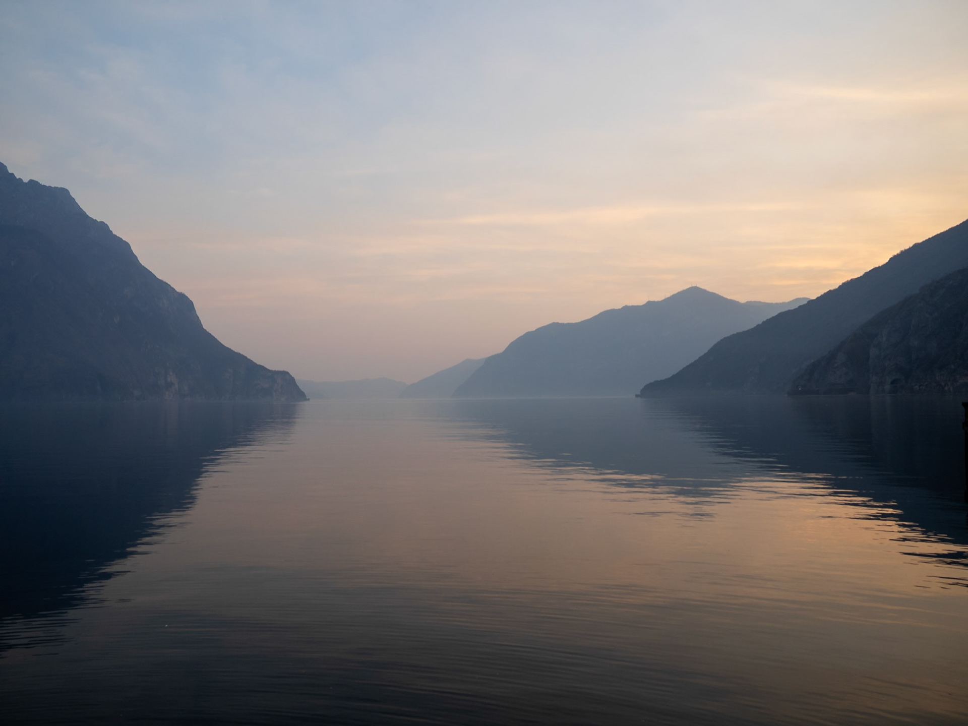 Lago d'Iseo at dusk in winter