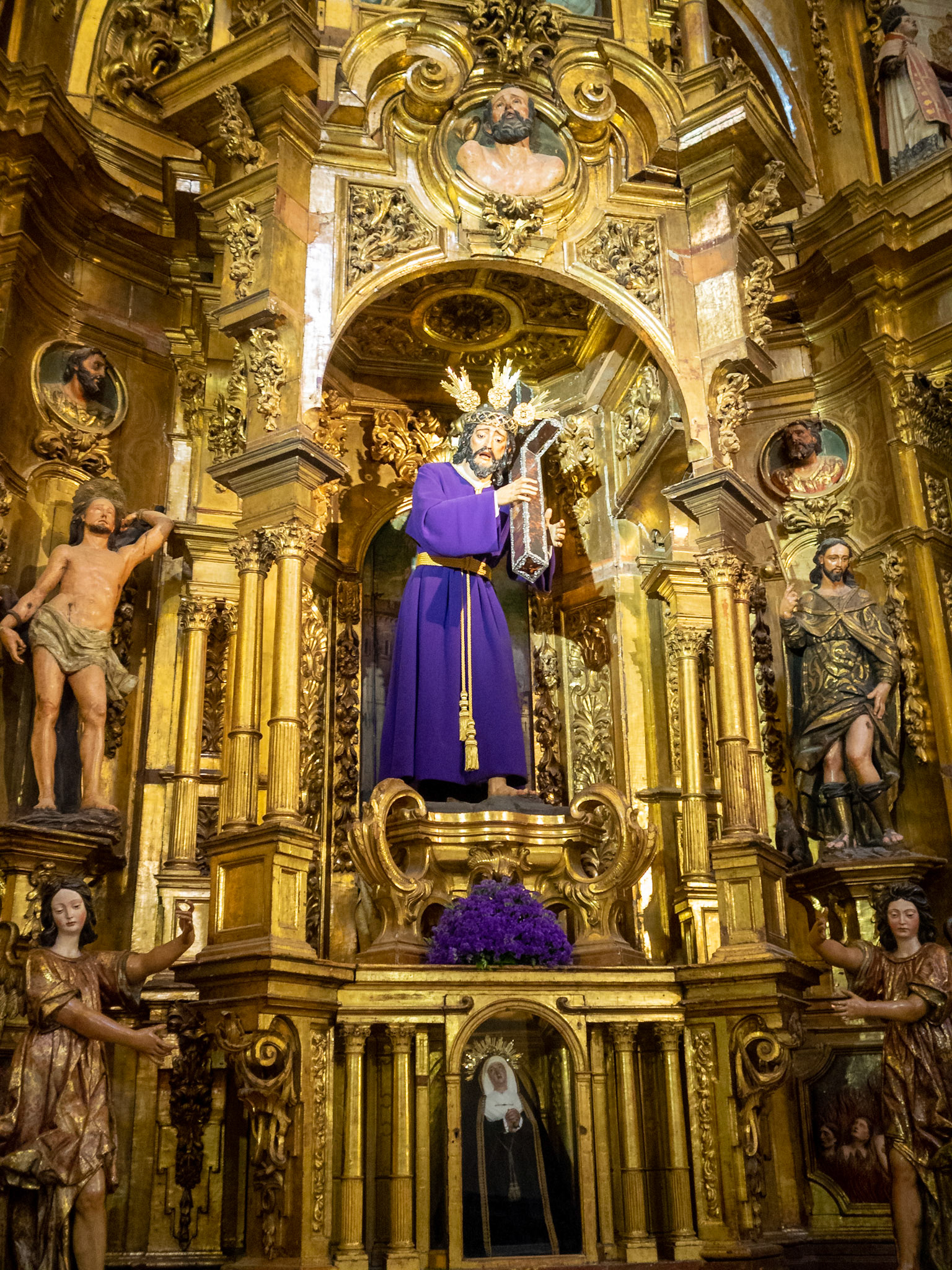 Christ of the Afflicted altarpiece, Iglesia Colegial del Divino Salvador, Seville