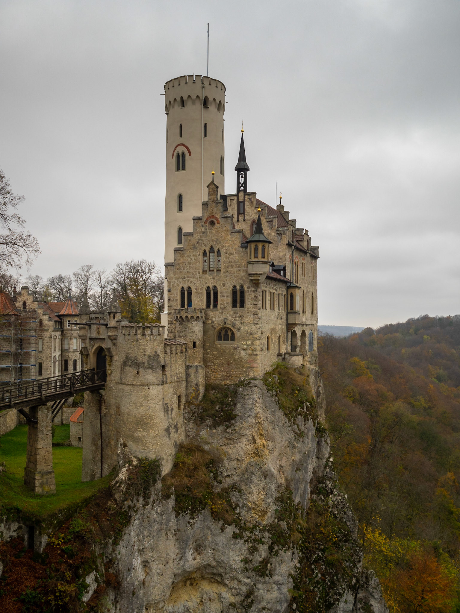 Lichtenstein Castle atop the cliff