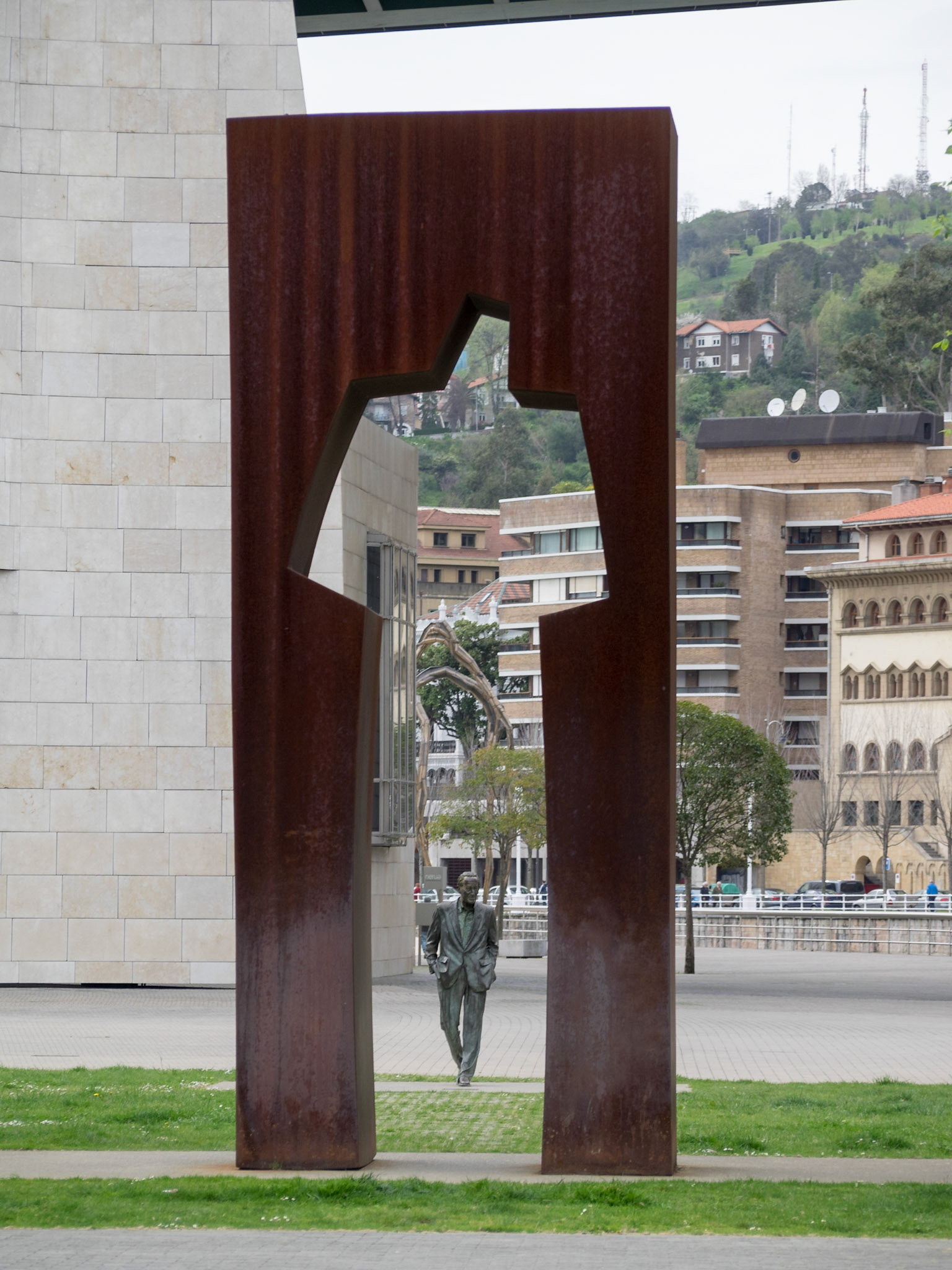 Sculpture by Ramon Rubial in Bilbao