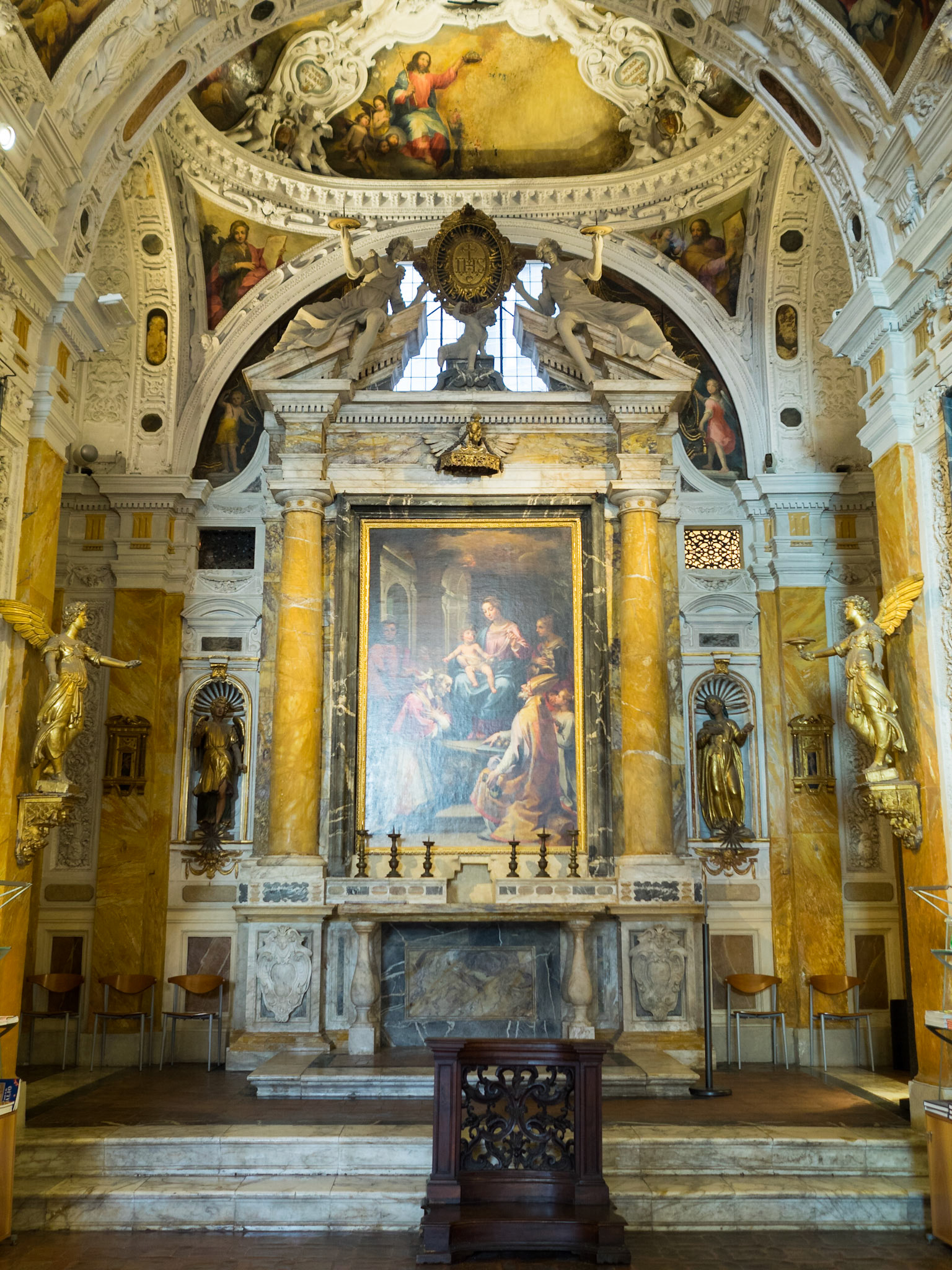 Saint Niccolo in Sasso church interior, Siena