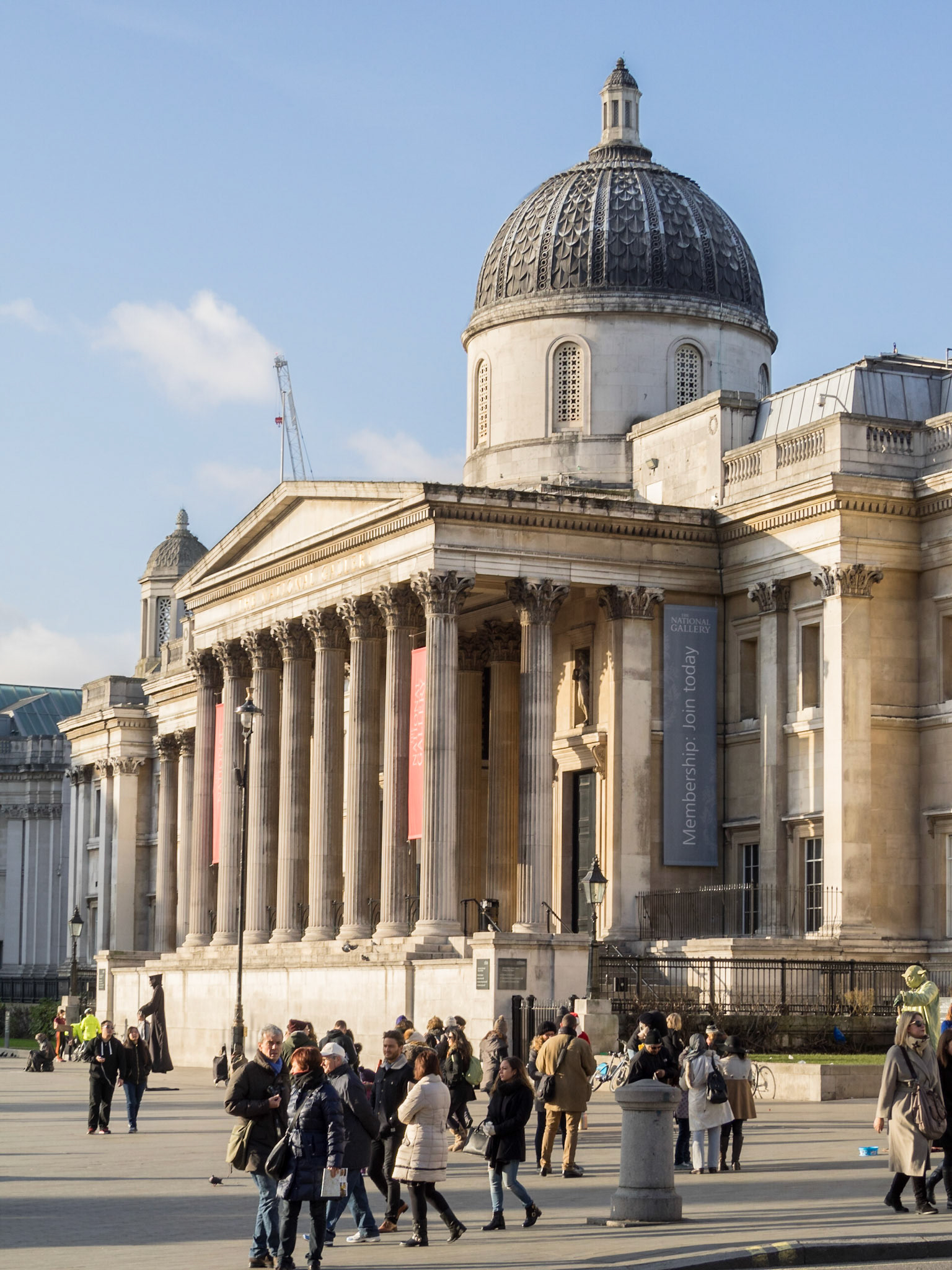 The National Gallery facade side view